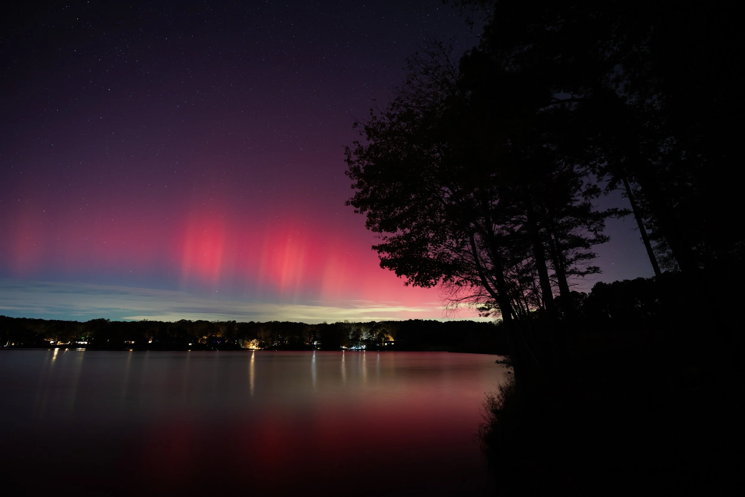 36-Aurora over Lake Trace.jpg