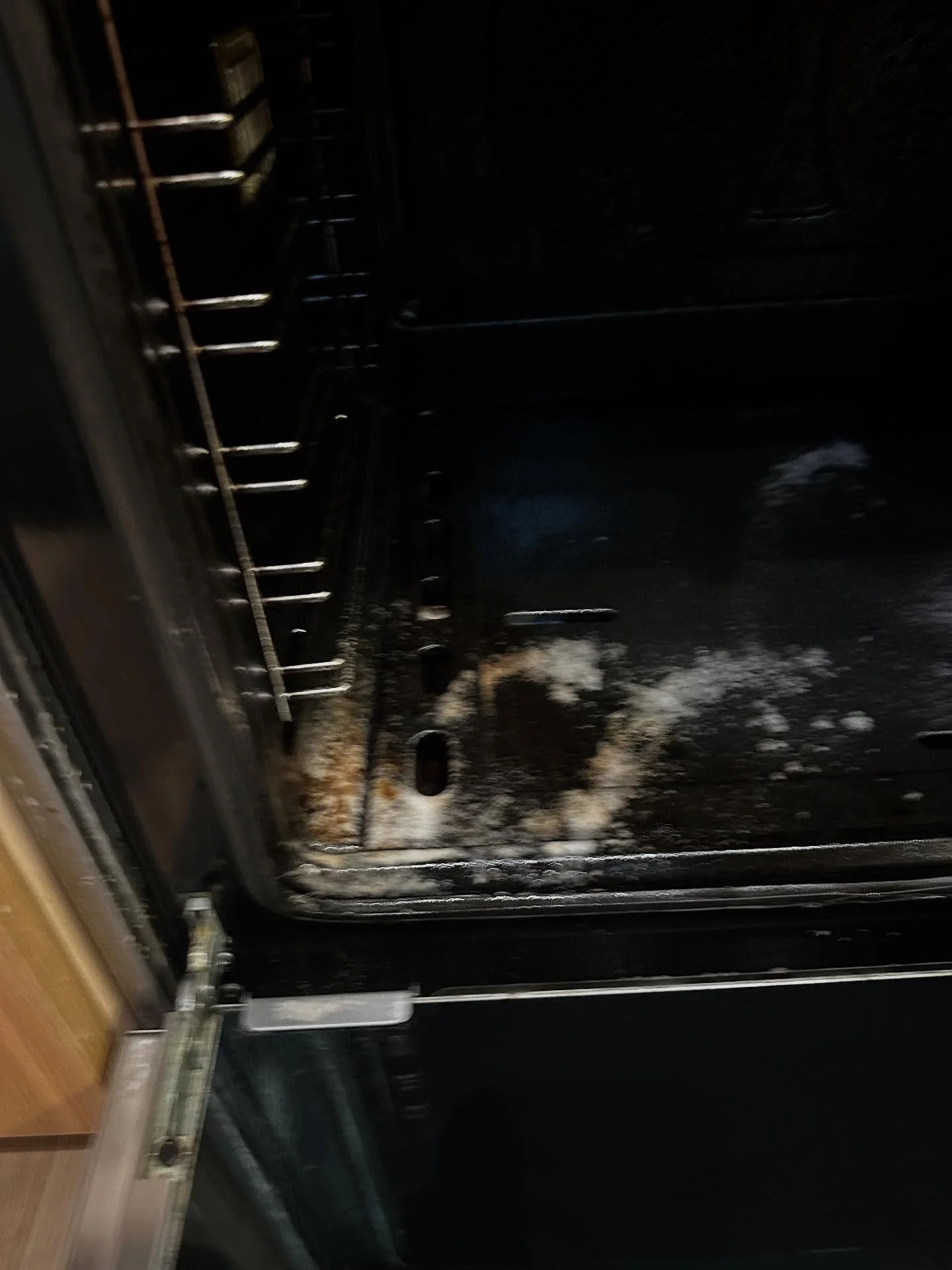 Oven cleaning🧽