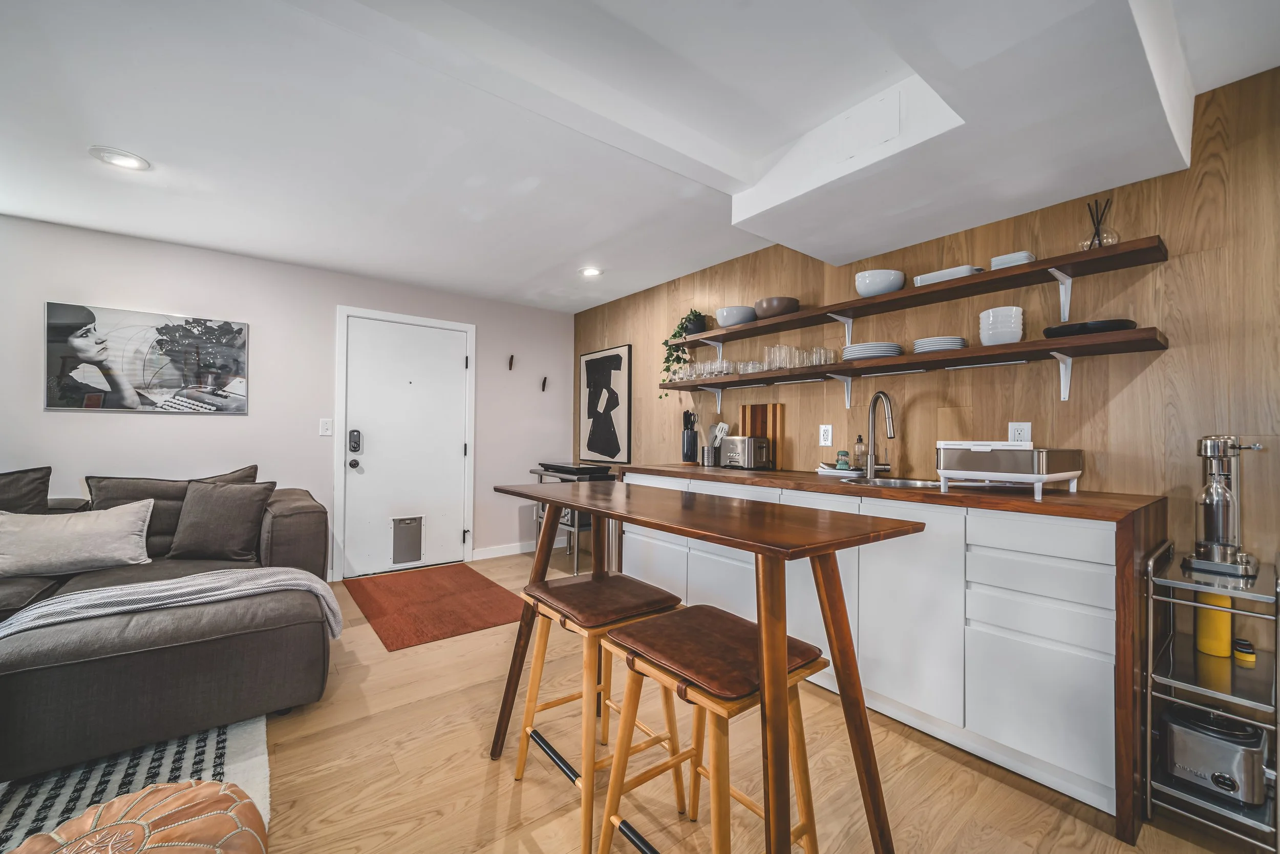 39th Air BnB--8.jpg