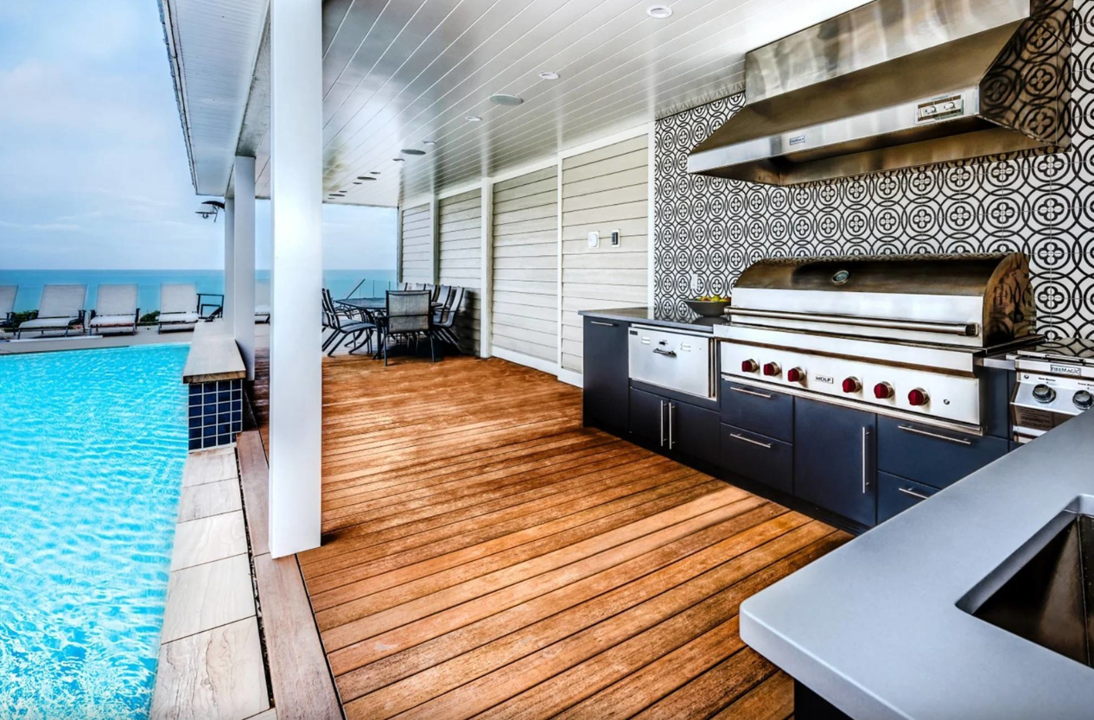 Long Beach, Illinois | Patriot Blue Flat Panel Weatherproof Custom Cabinetry in Outdoor Kitchen