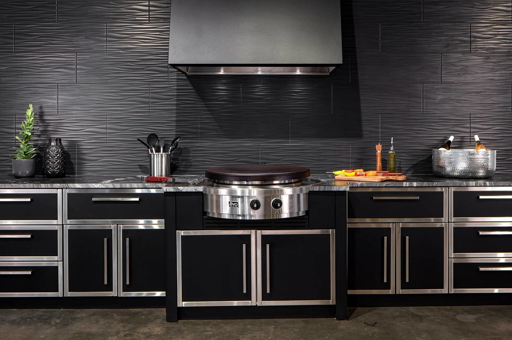 A New Way to Think About Outdoor Kitchens