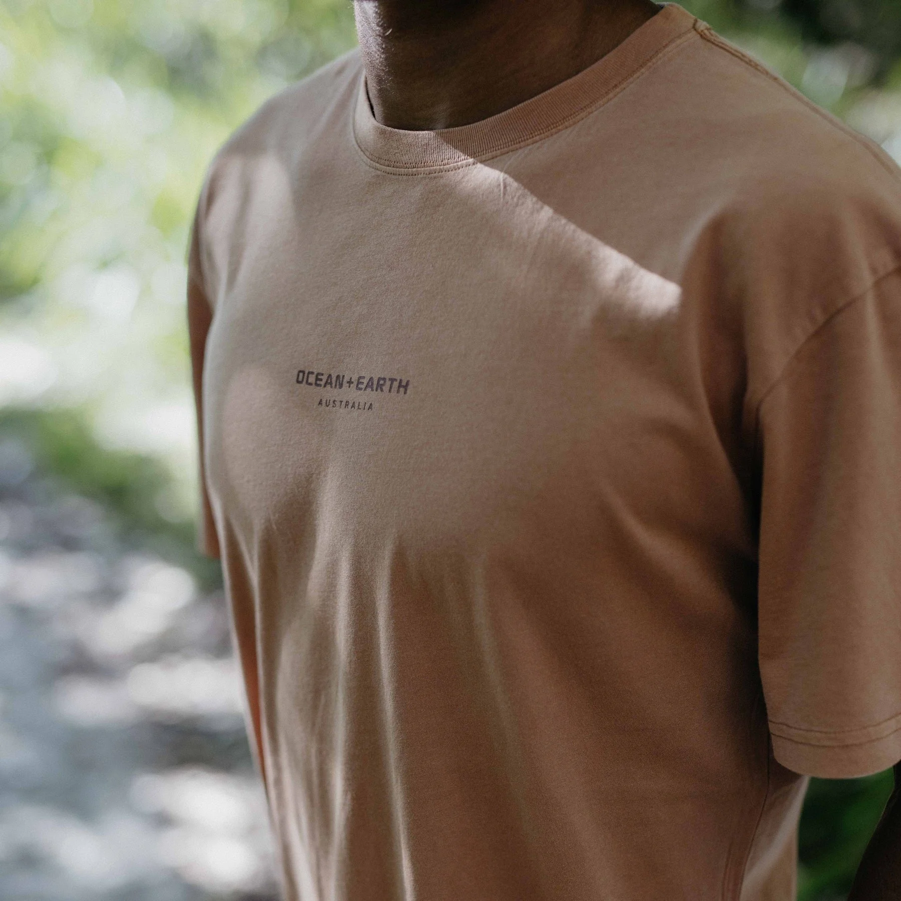 CMTS01124-MENS-WASHED-PRIORITY--TEE-ALM-LIFESTYLE_1800x1800.jpg