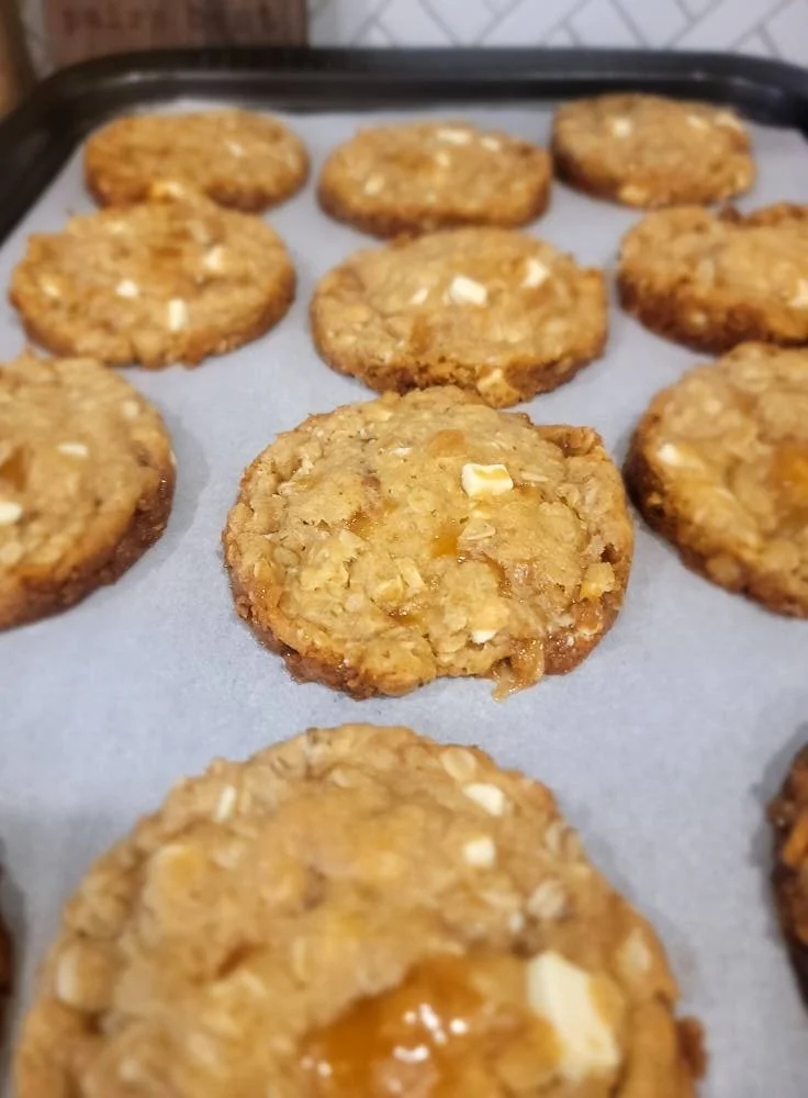 3.25 oz White Chocolate Chip Toffee Oatmeal Cookies $3.75