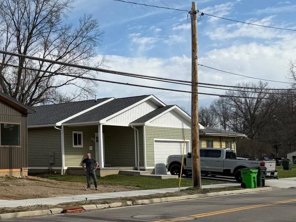 461 S VAN BUREN