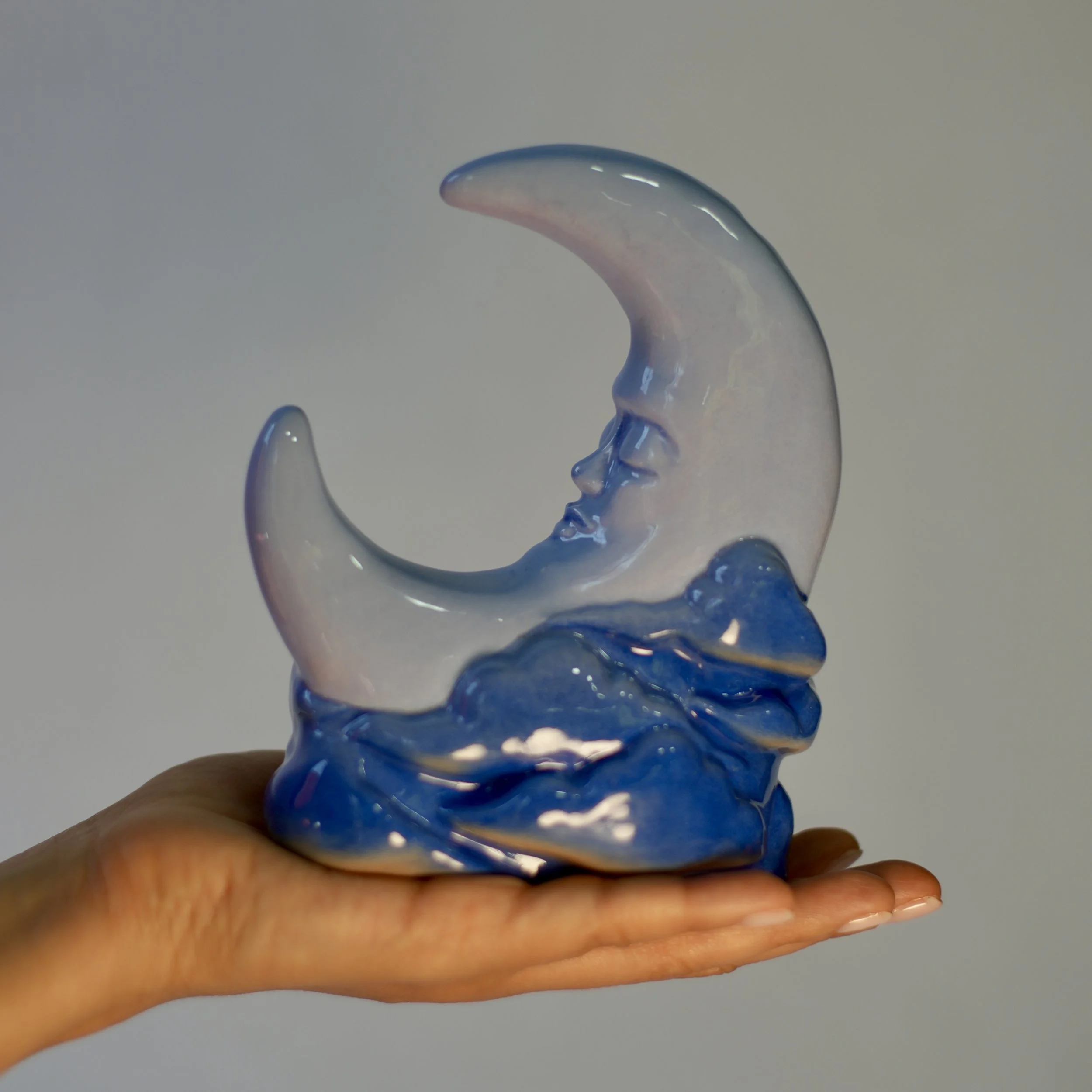 Crescent Moon Bubbler Water Pipe - Prototype