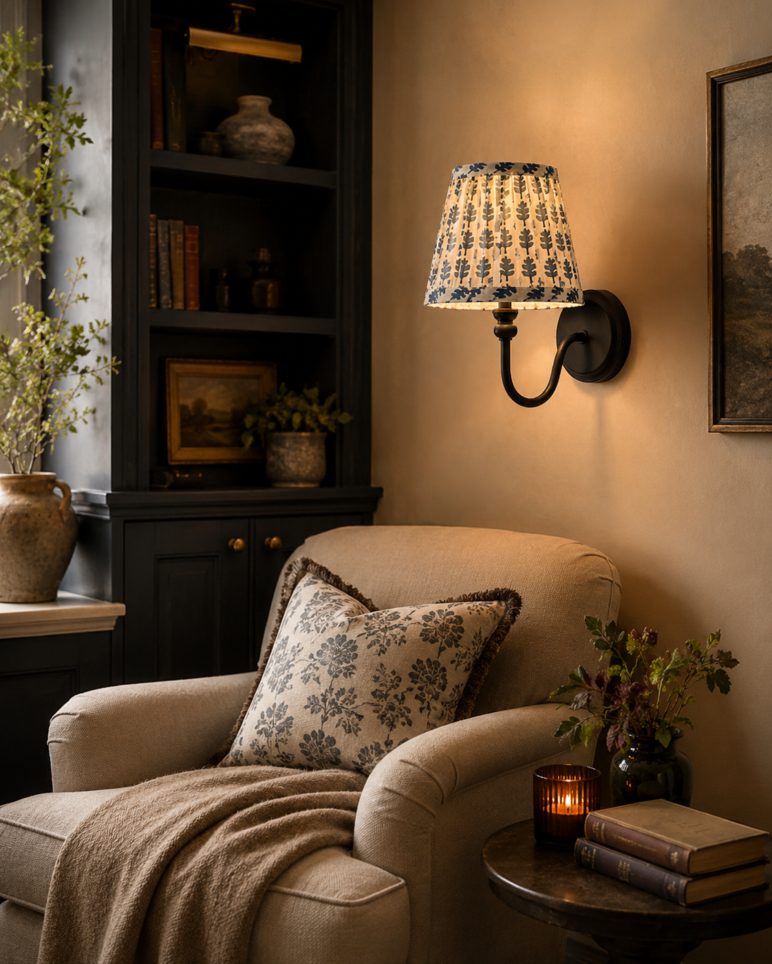 The Delft Wall Light