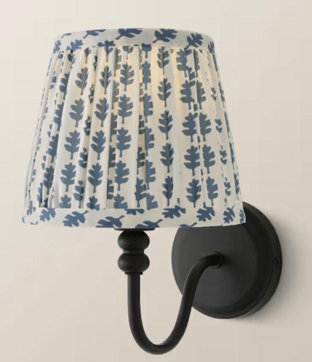 the-delft-wall-light-detail.png