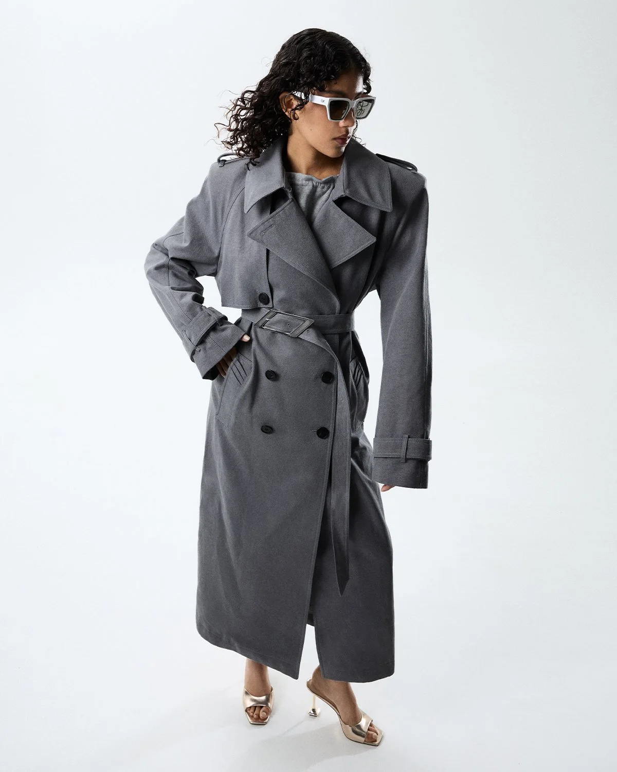 CHARLES-KEITH-winter-24-linitial-modern-occasion-05.jpg