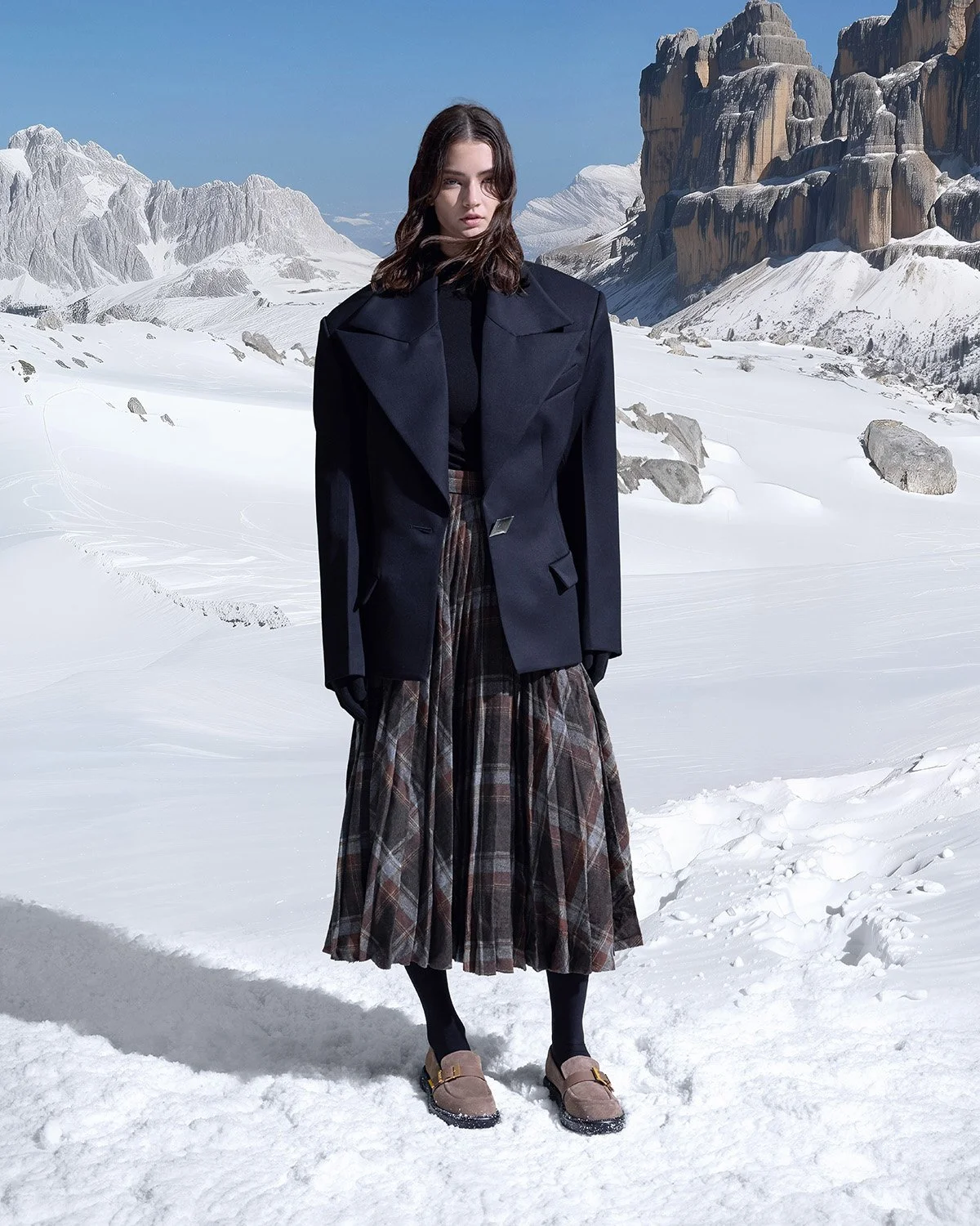 CHARLES-KEITH-winter-24-linitial-outdoor-activities-02.jpg