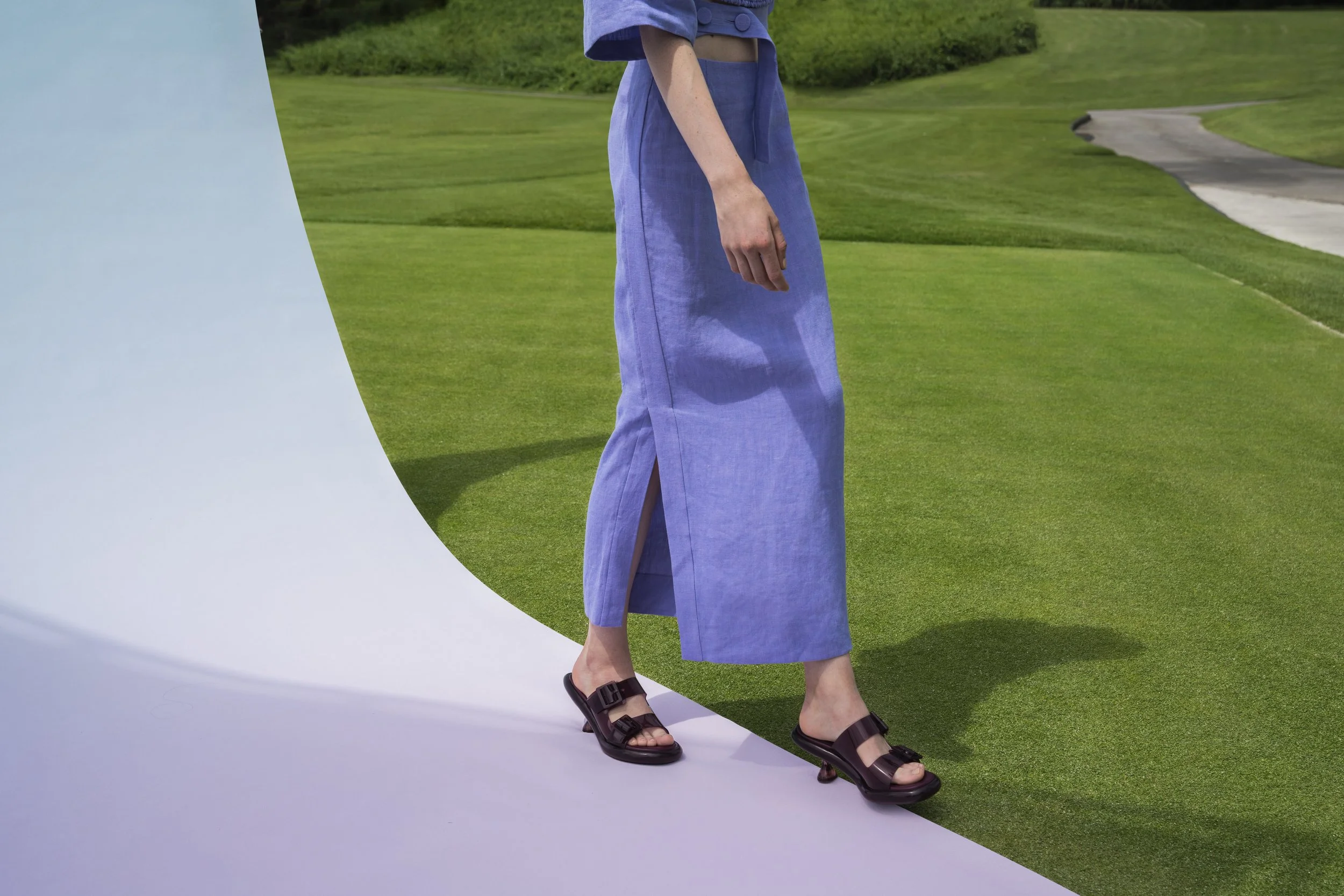 CHARLES-KEITH-summer-22-jelly-mini-campaign-06.jpg