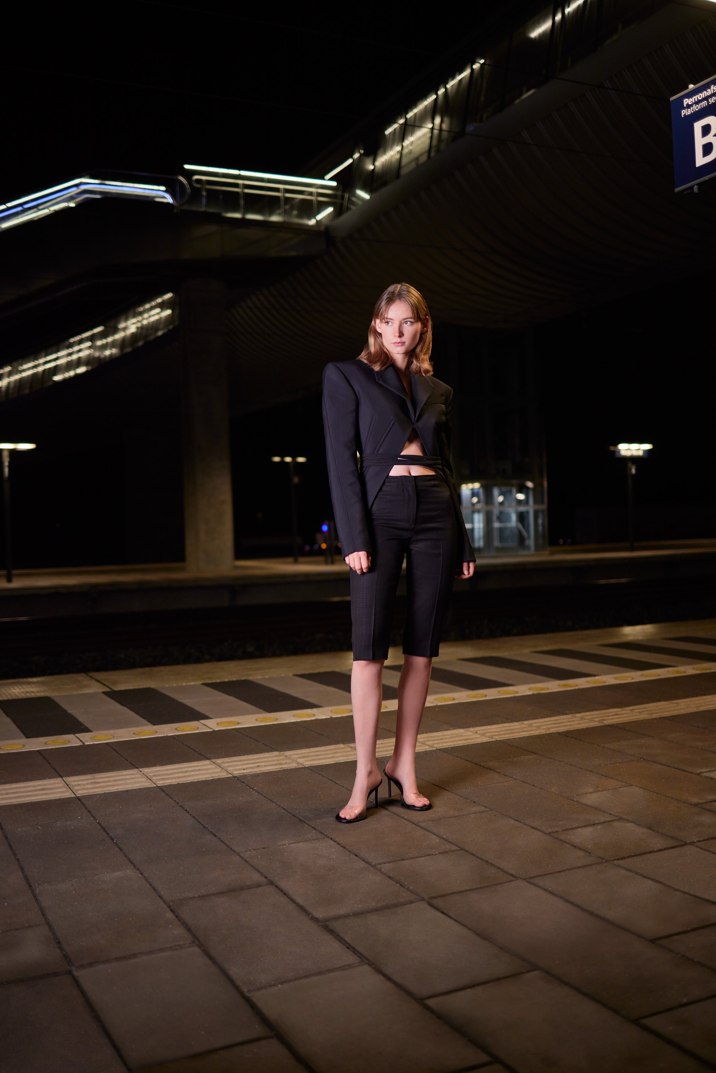 CHARLES-KEITH-spring-23-evening-capsule-03.jpg