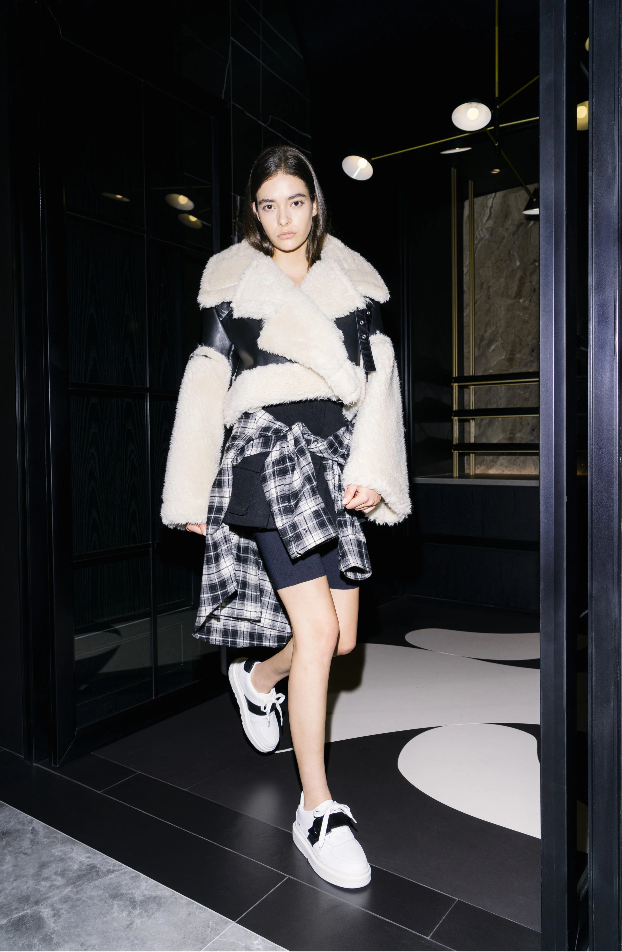 CHARLES-KEITH-winter-22-gabine-lifestyle-13.jpg