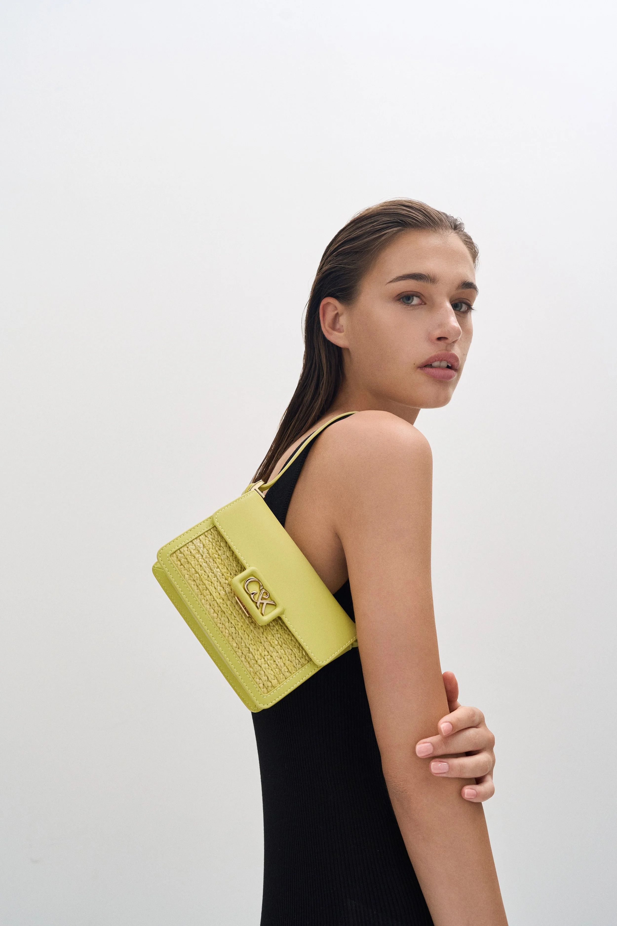 CHARLES-KEITH-summer-24-linitial-yacht-vacation-19.jpg