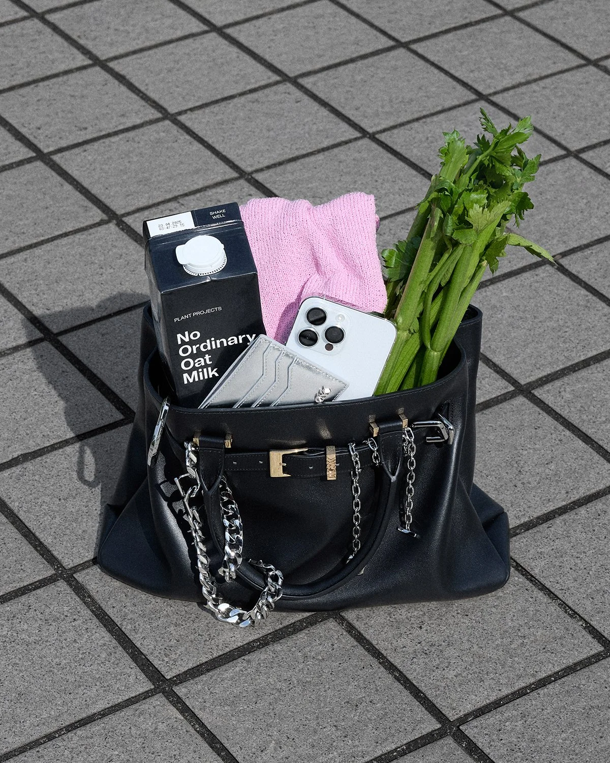 CHARLES-KEITH-winter-24-linitial-morning-rush-04.jpg