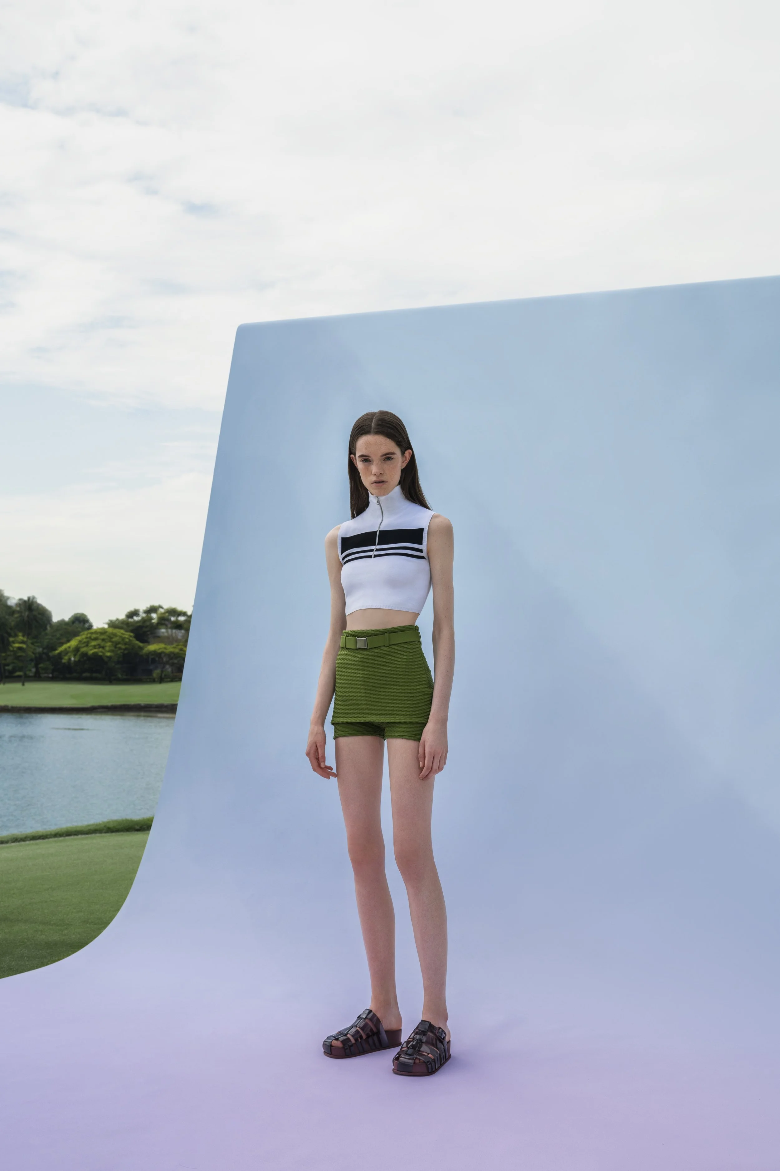 CHARLES-KEITH-summer-22-jelly-mini-campaign-03.jpg