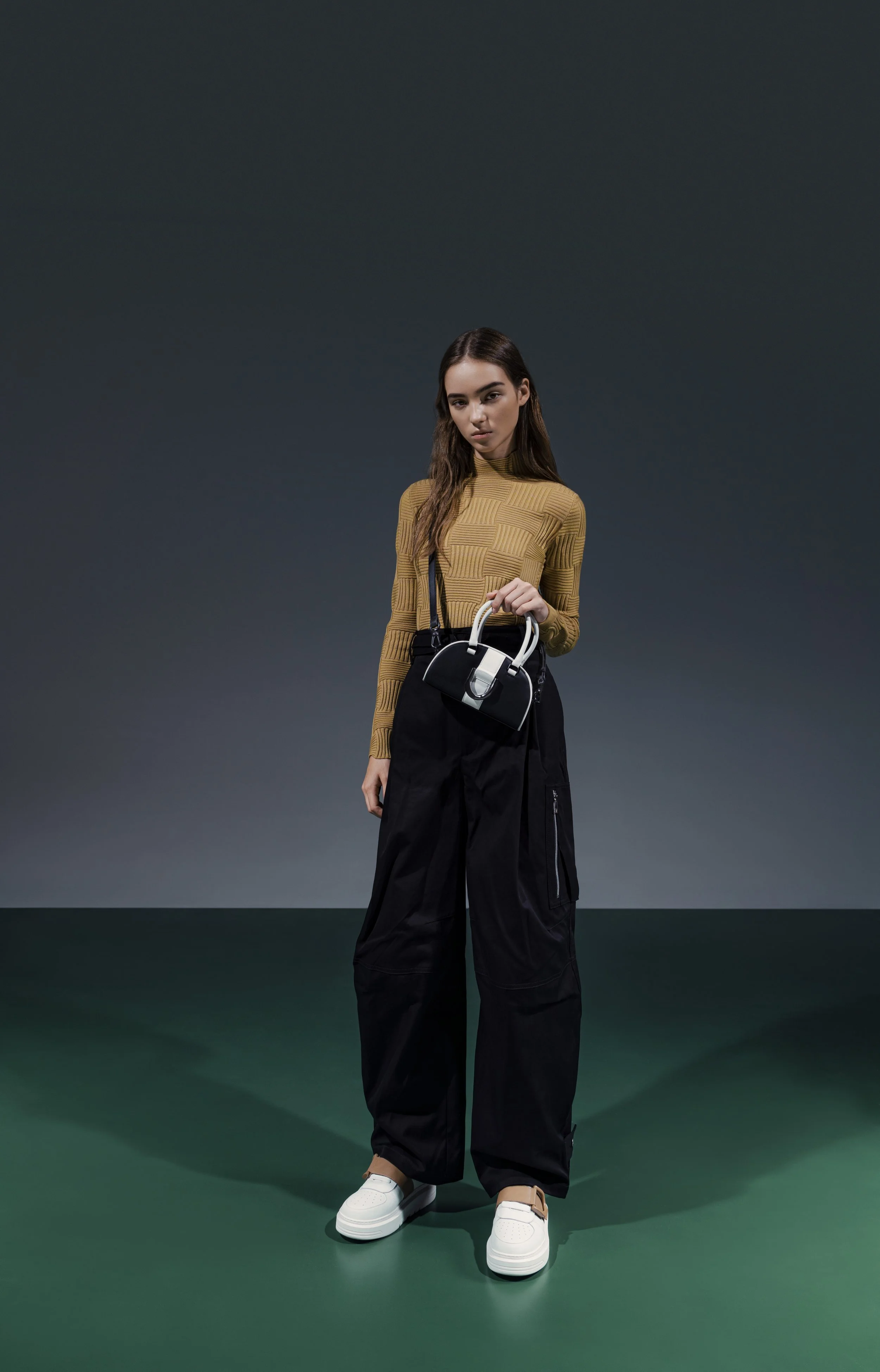 CHARLES-KEITH-winter-22-gabine-sports-11.jpg