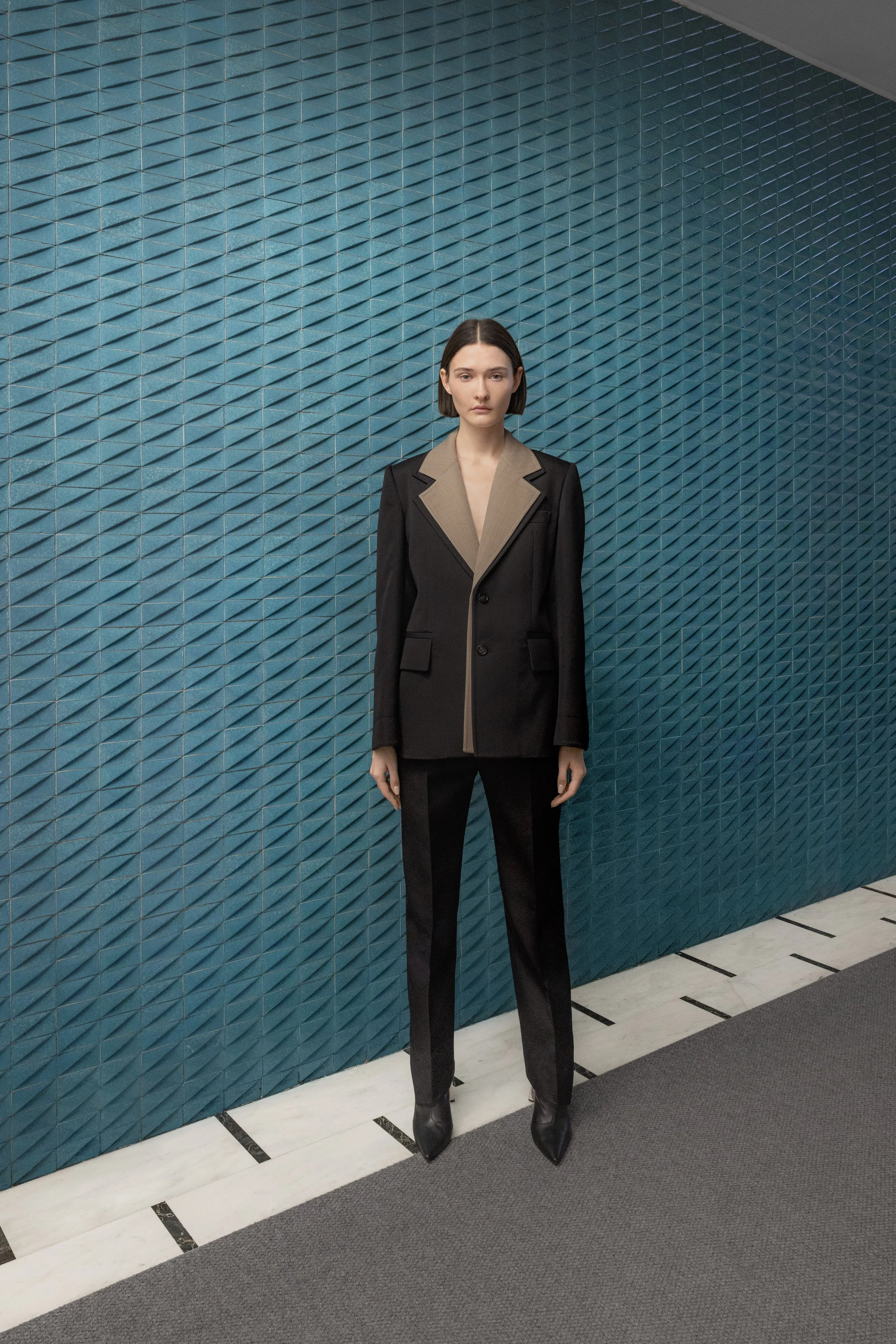 CHARLES-KEITH-winter-2023-campaign-02.jpg