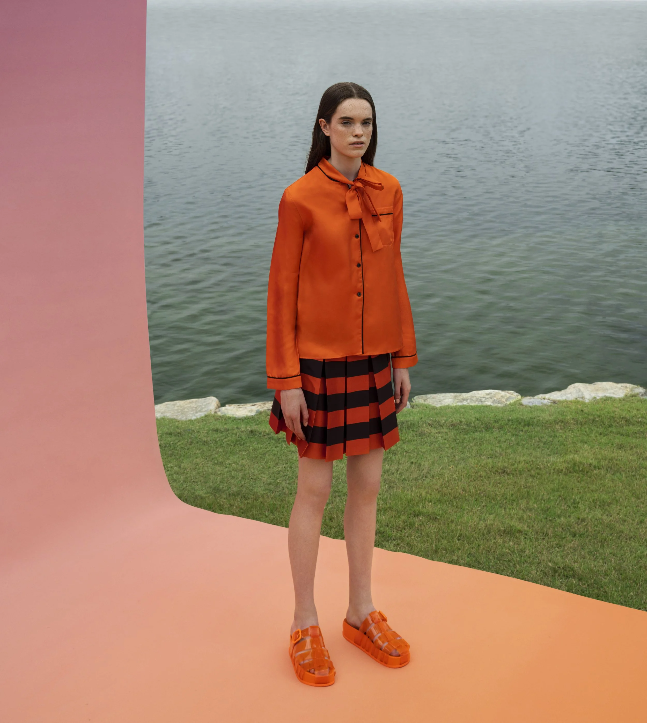 CHARLES-KEITH-summer-22-jelly-mini-campaign-01.jpg