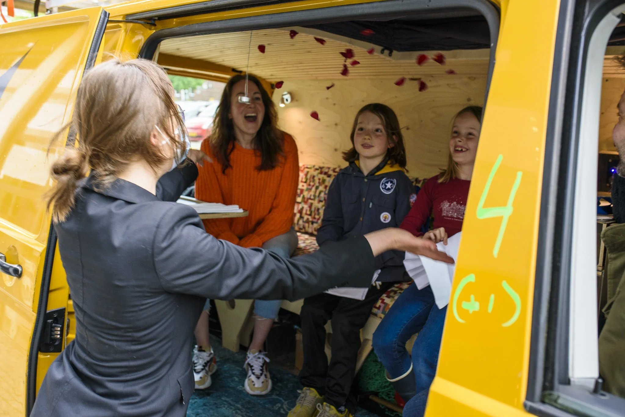 20210522_Wachtkamer_©MaxKneefel_29032.jpg