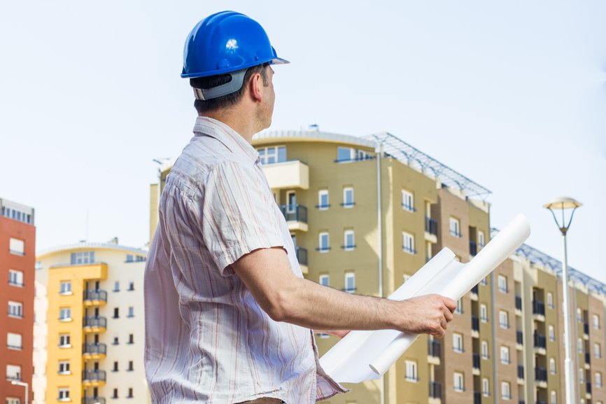 The Adviser as Navigator: Jack of All Trades, Master of None?