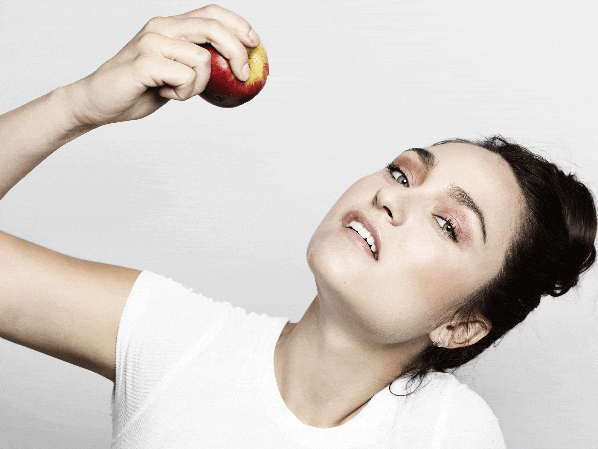 Melody_Klaver_0156-apple-Maikel-Thijssen-Photography-Amsterdam.gif