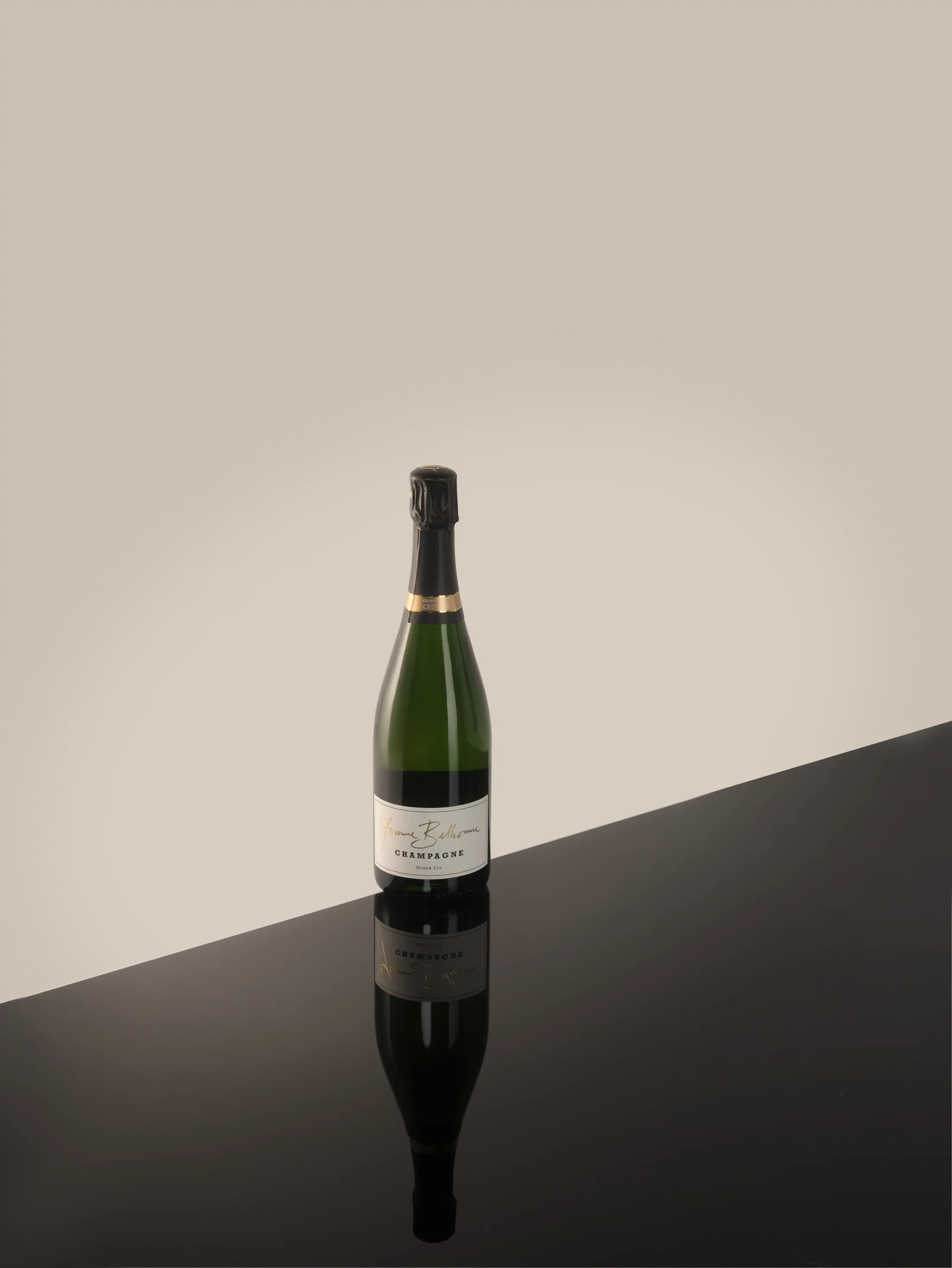 Bottle_Sideways_-_2_clip_2200x.webp