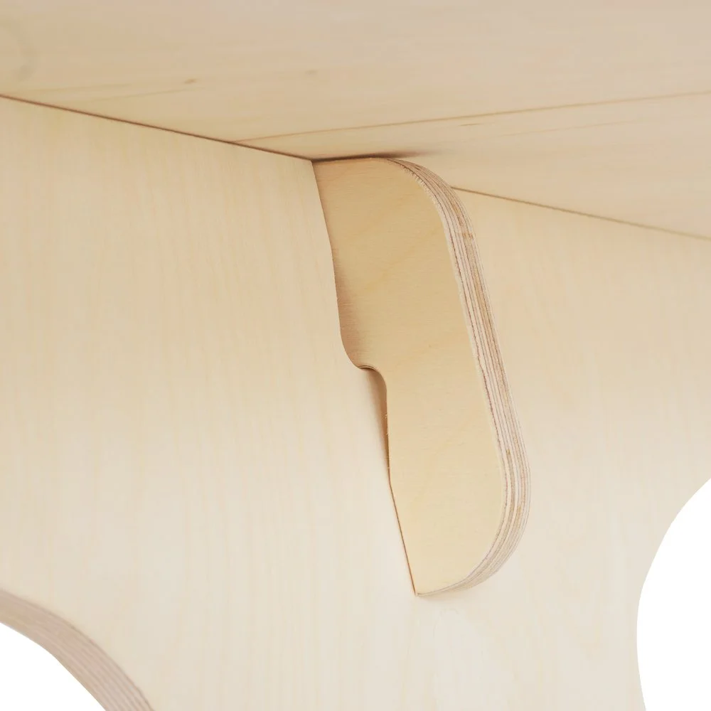 Desk-4.jpg