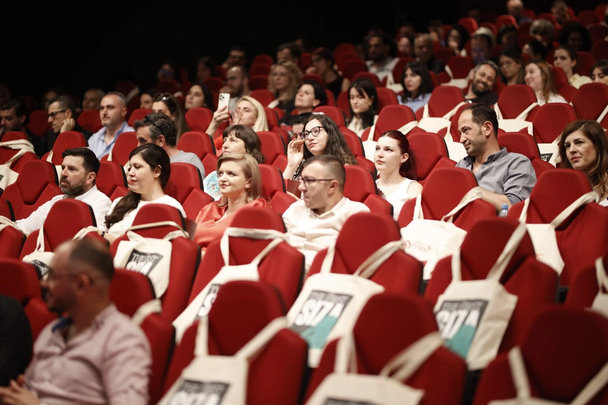 The First Siza — Tirana Premiere

Highlights from the Tirana premiere of The First Siza, presented and curated by BATK as its inaugural Architecture & Culture event—celebrating Álvaro Siza’s beginnings, architectural vision, and enduring cultural inf