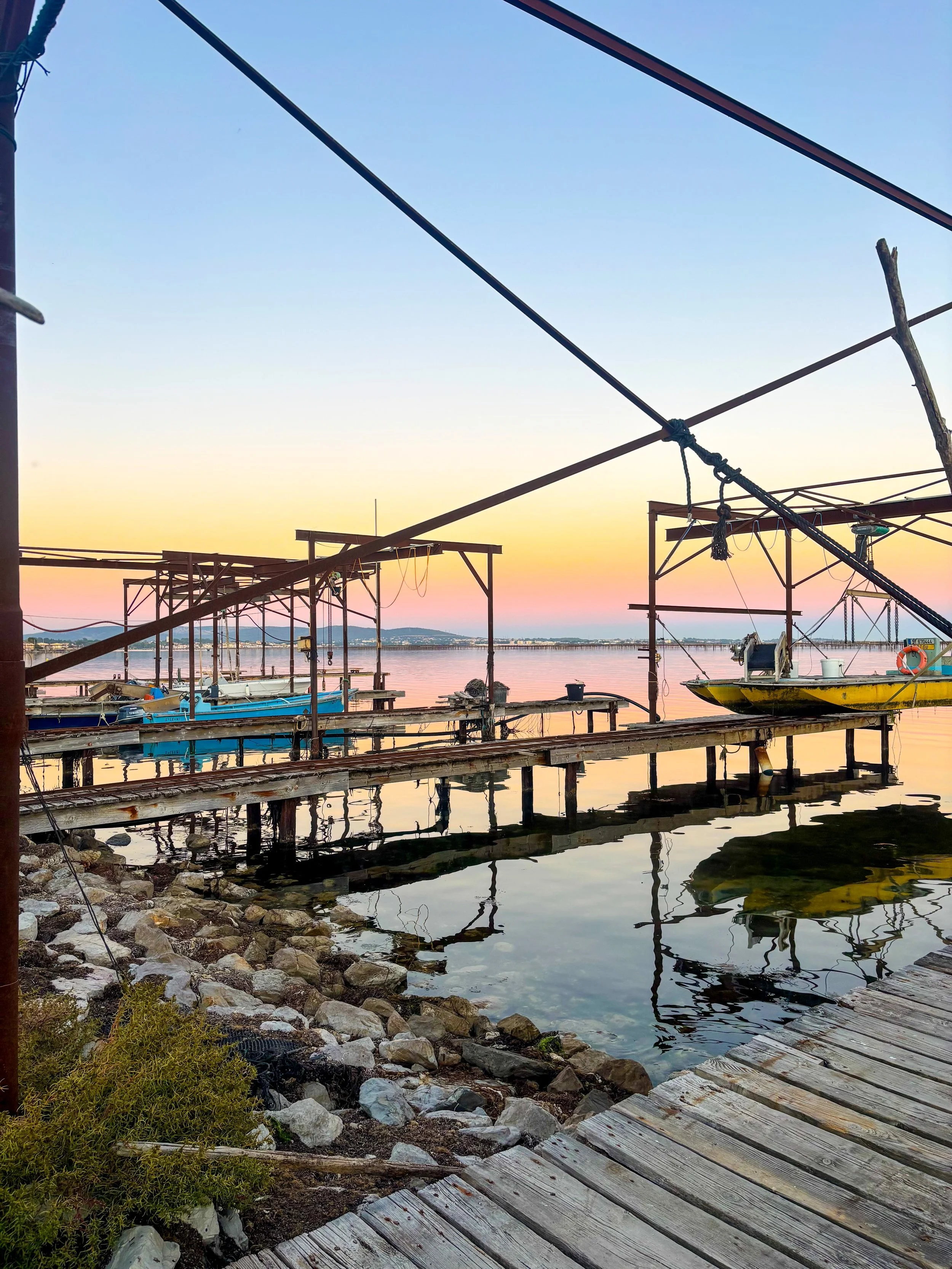 &Eacute;t&eacute; indien sur le Bassin de Thau.

#sudvibes #view #sete #conciergerie #sunset