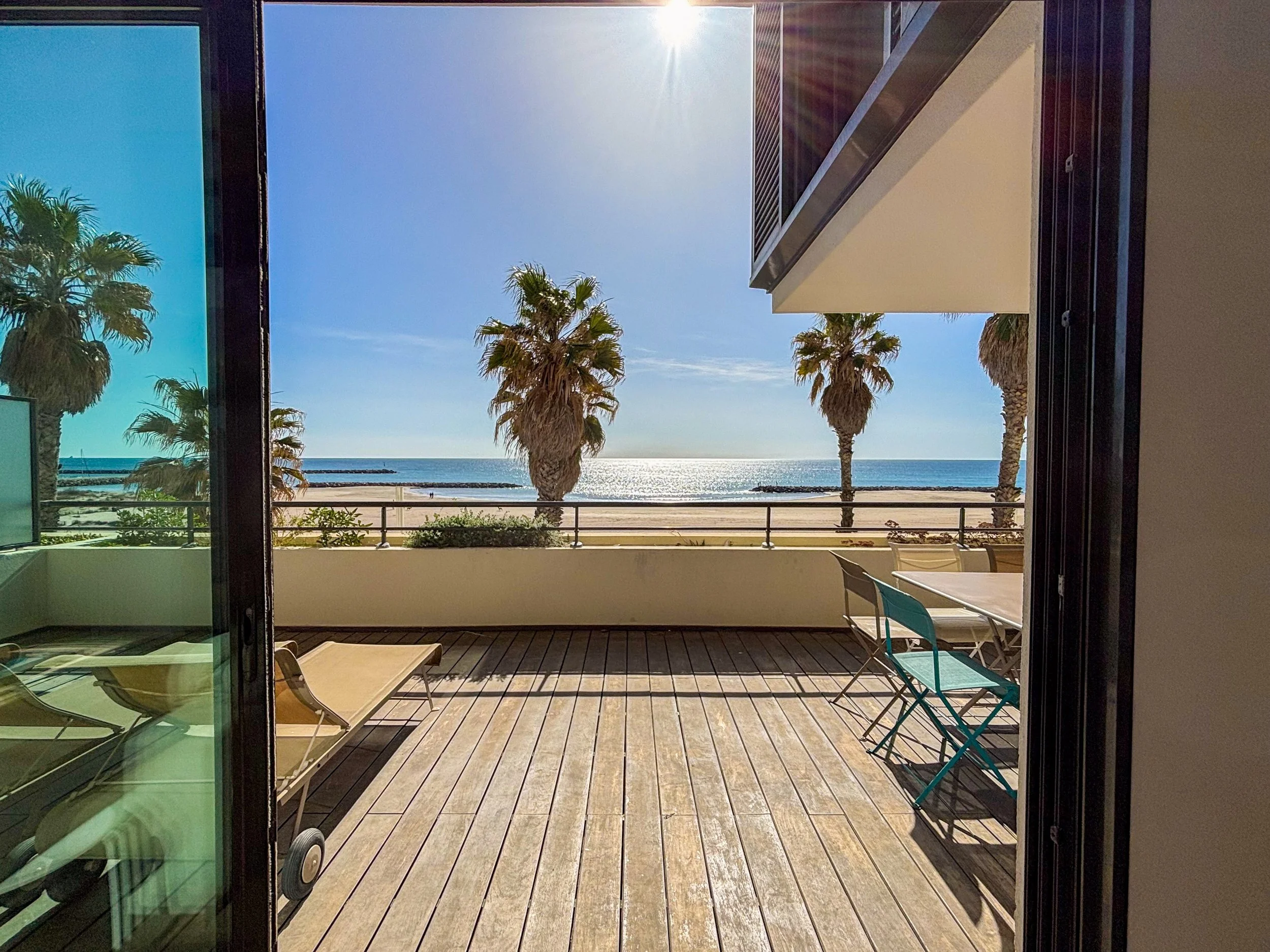 Le soleil n&rsquo;est jamais loin.

#view #sea #sete #conciergerie