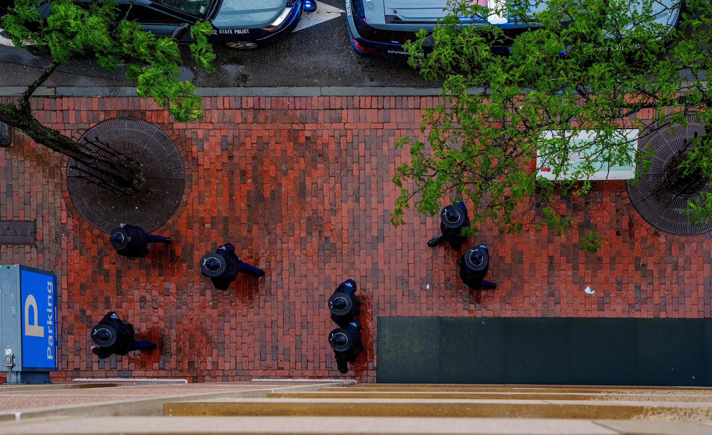 A dignified transfer was held last night for Boston firefighter Robert "Bobby" Kilduff Jr. after he lost his life in a house fire on Saturday night.
The third generation Boston firefighter and former Marine was remembered as the "heart of the firehou