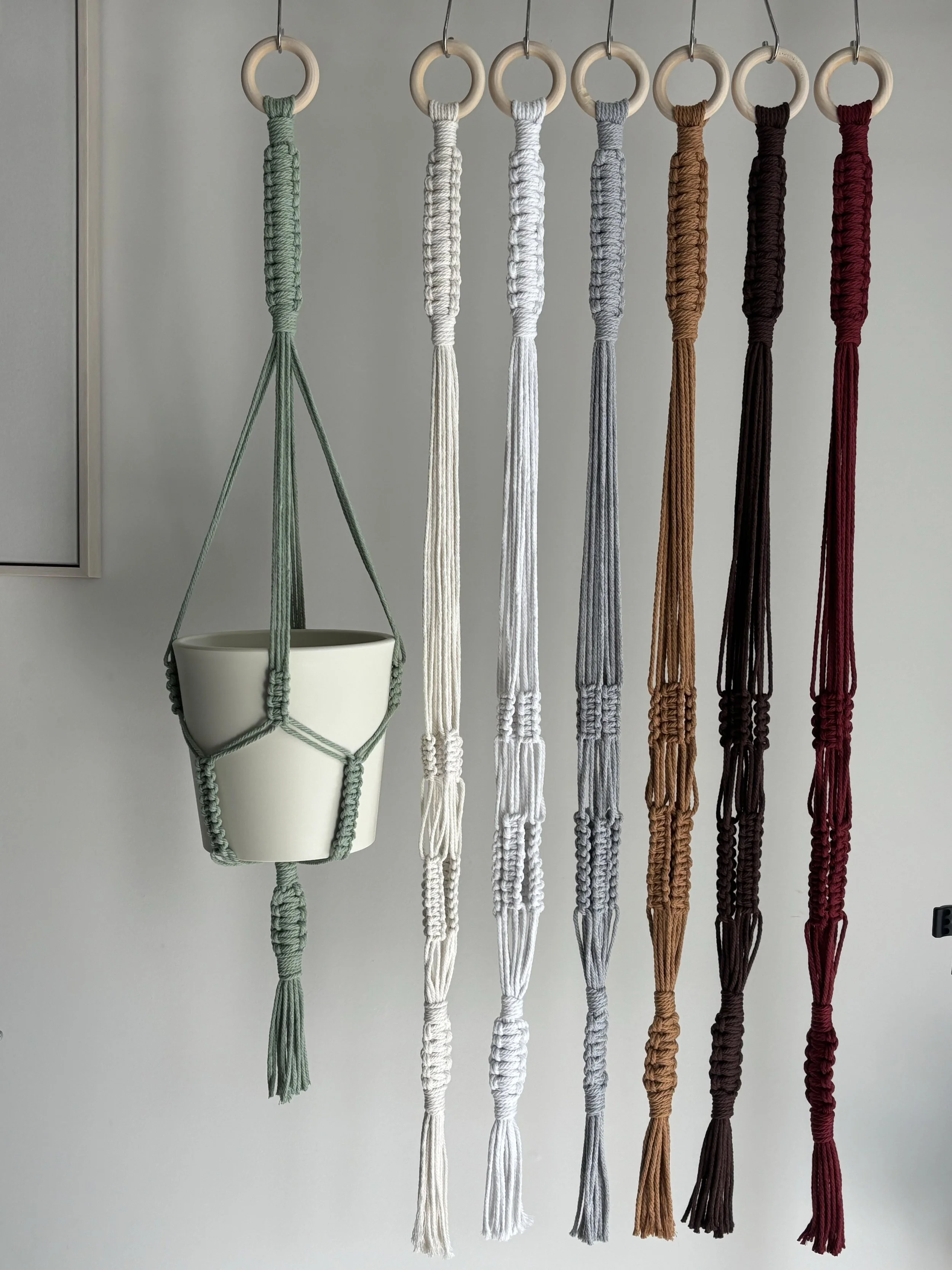 The Straight Stitch Macrame Plant Hanger