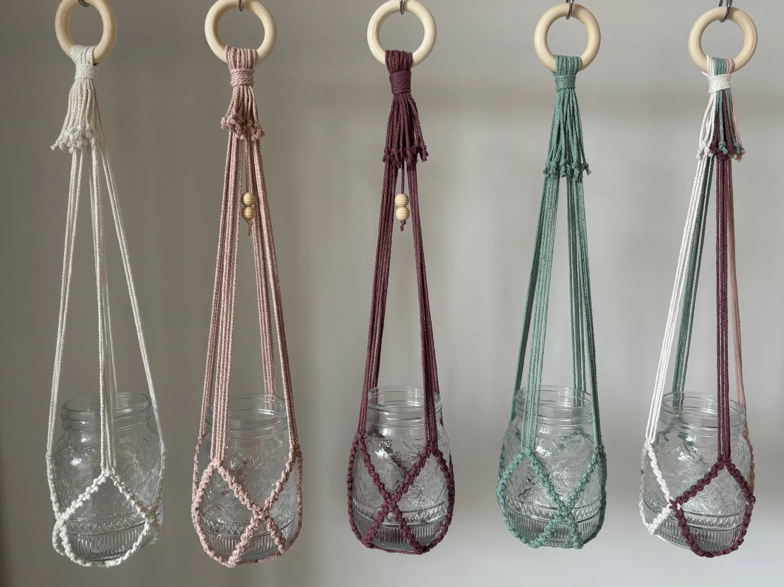 Top Tassel Macrame Plant Hanger - Sized for 16oz Mason Jar or 3-5 Inch Pot
