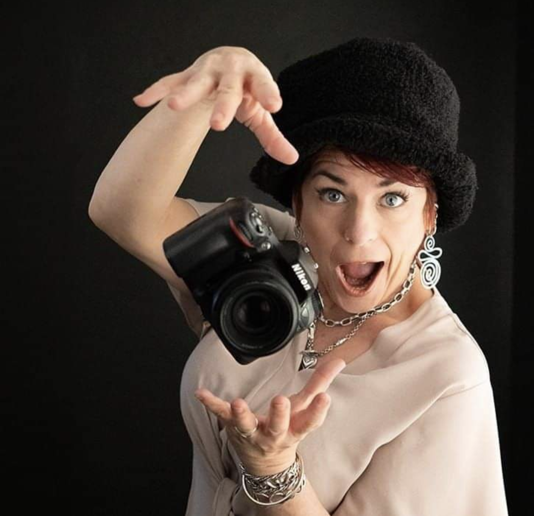 tucson photographer amy ijams magically suspends her camera in mid air