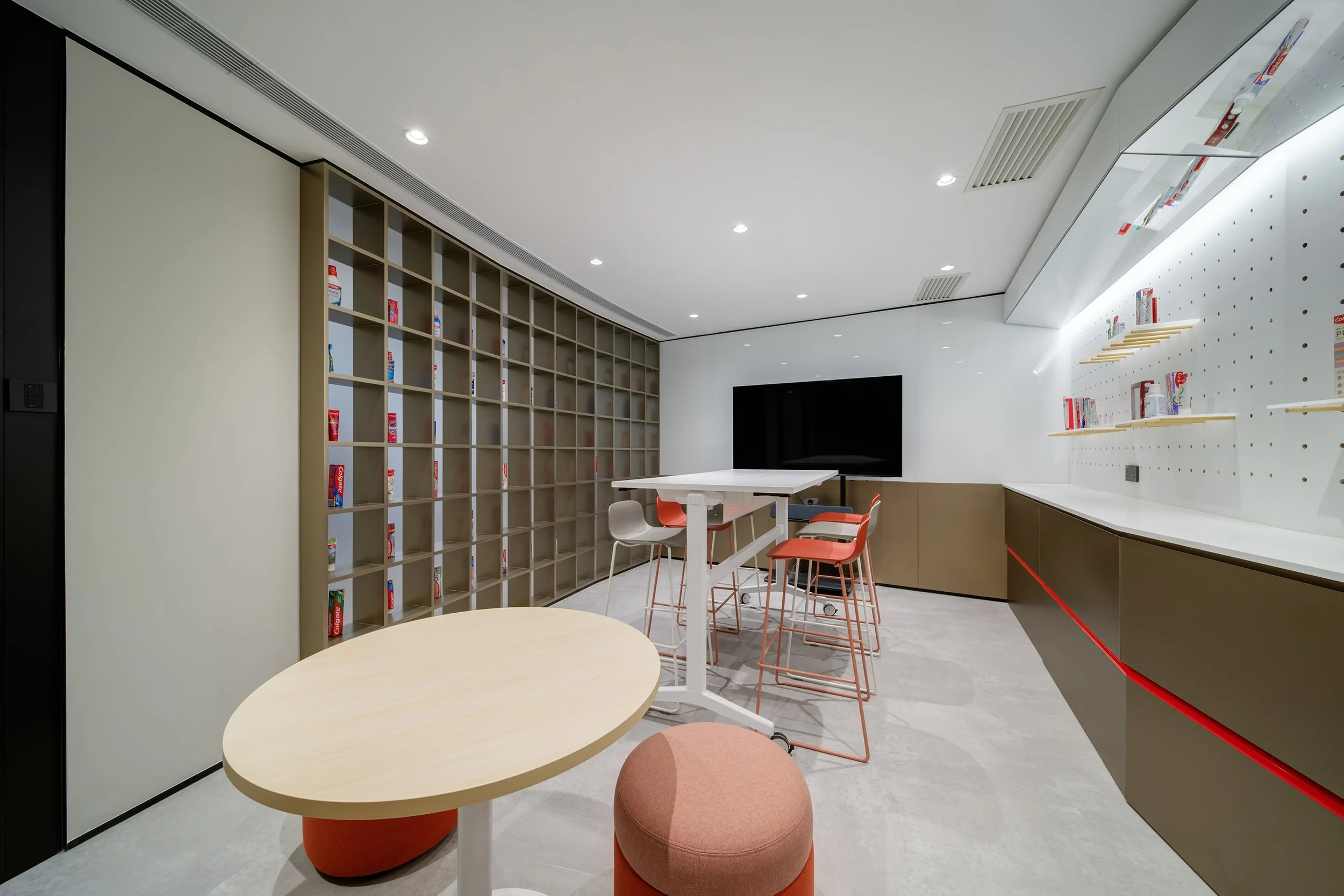 xlms-colgate-palmolive-workplace-11.jpg