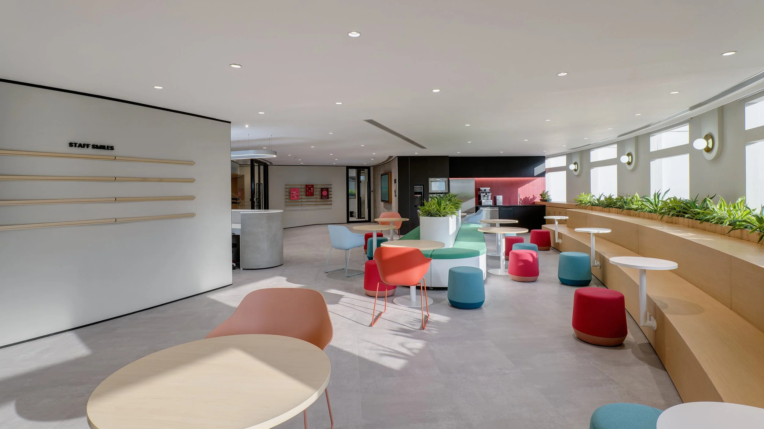 xlms-colgate-palmolive-workplace-30.jpg