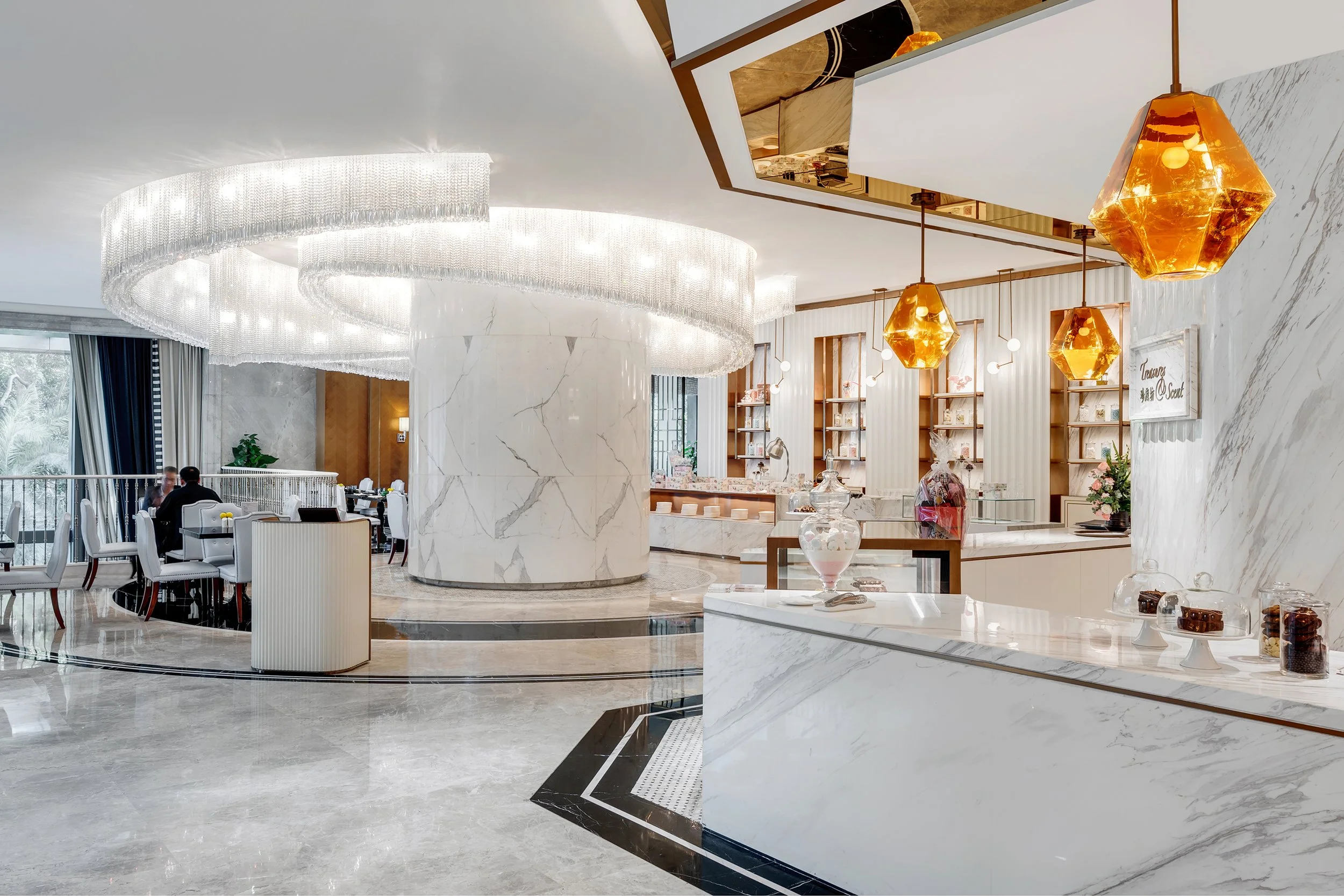 xlms-treasures-scent-langham-hotel-11.jpg