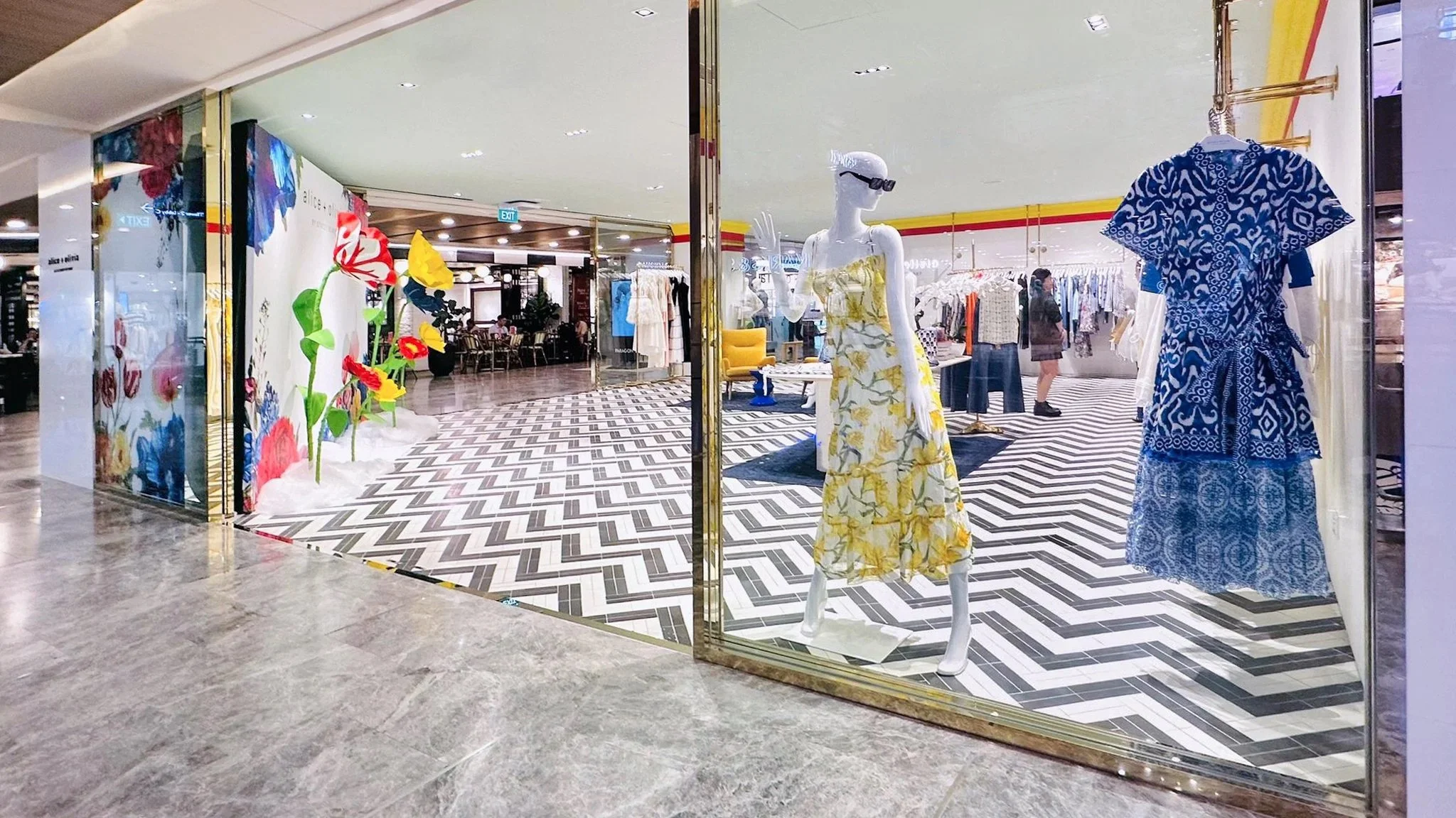 xlms-alice-olivia-paragon-5.jpeg