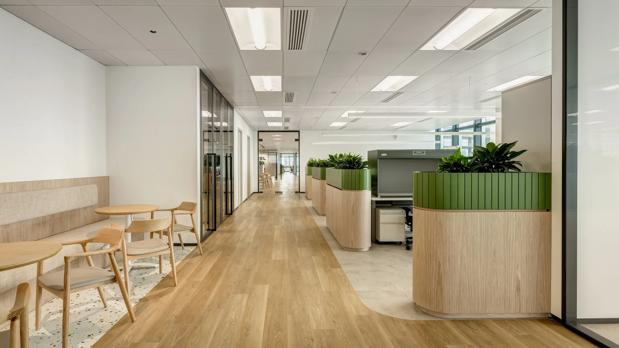xlms-Lojel-office-21.jpg