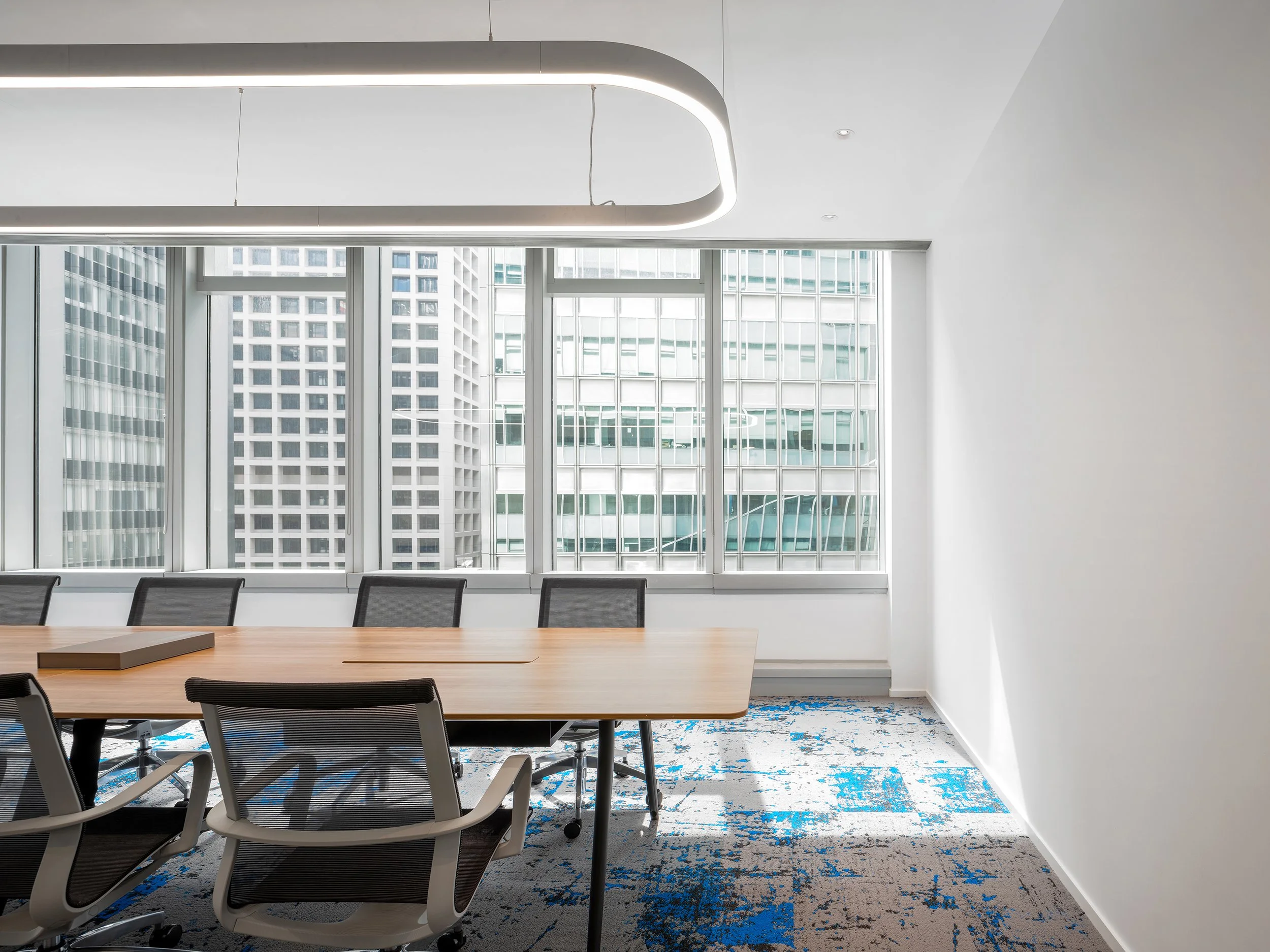 xlms-market-axess-office-2.jpg