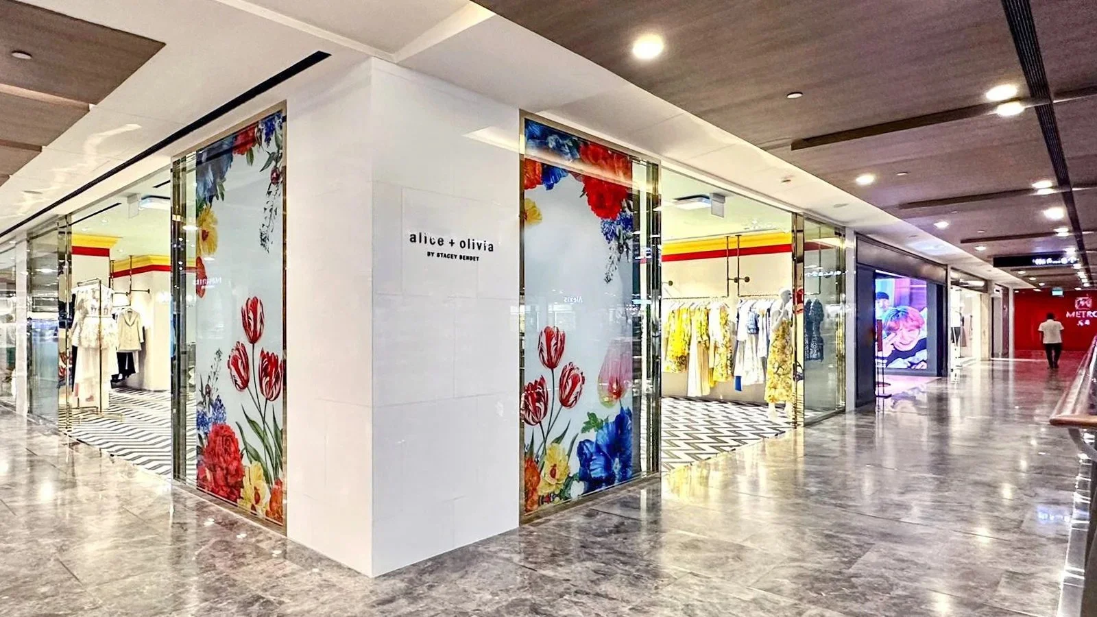 xlms-alice-olivia-paragon-1.jpeg
