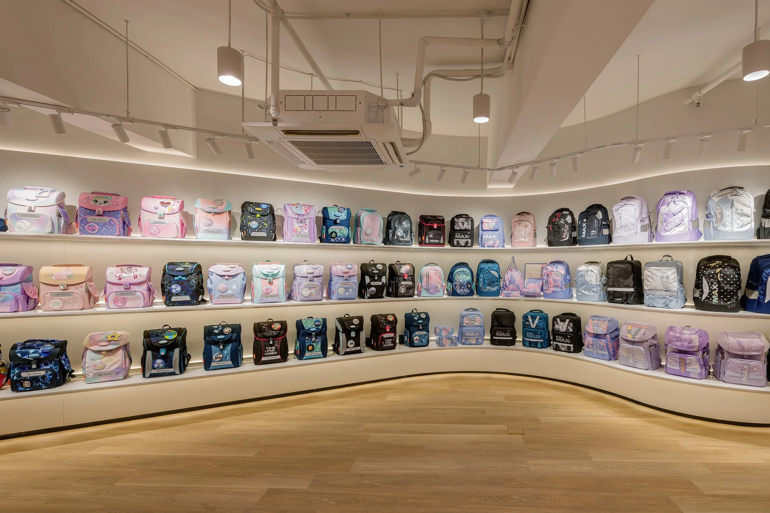 xlms-tiger-family-showroom-8.jpg