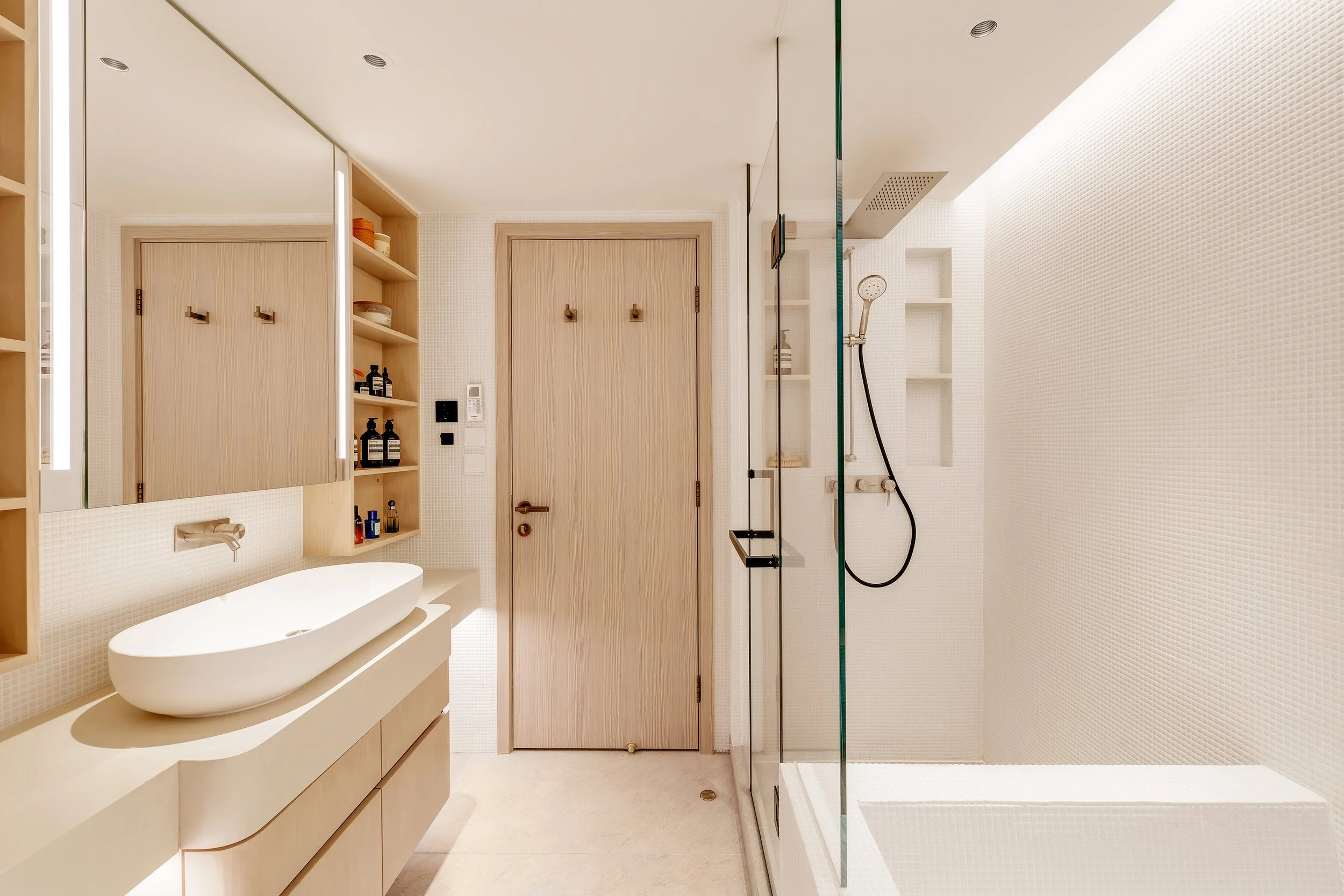 xlms-mountain-court-apartment-3.jpg