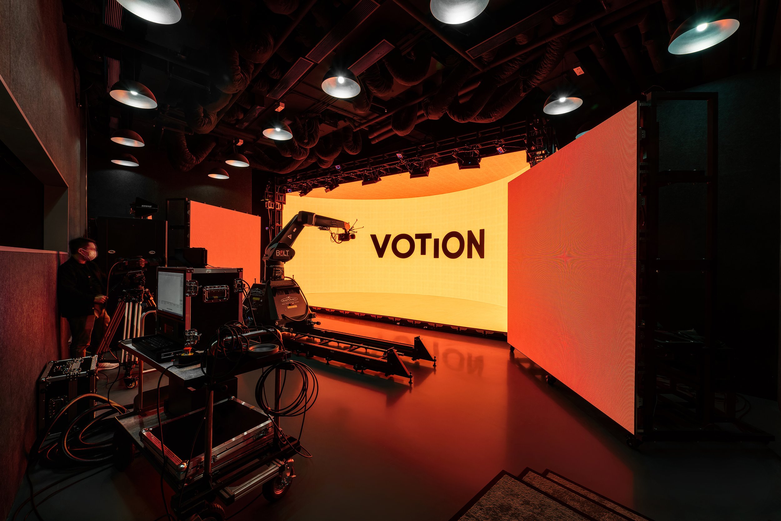 xlms-votion-studio-2.jpg