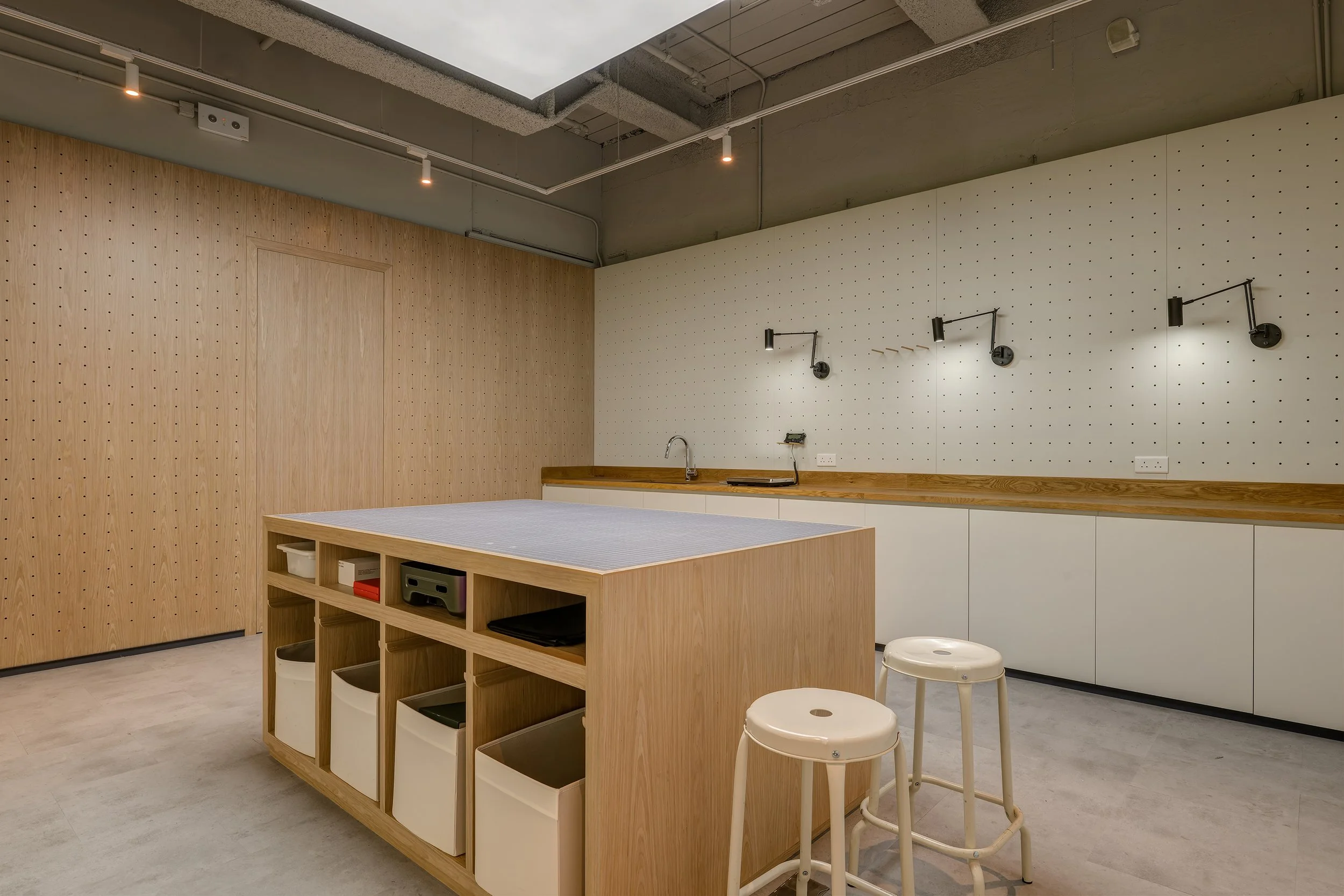 xlms-Lojel-office-23.jpg