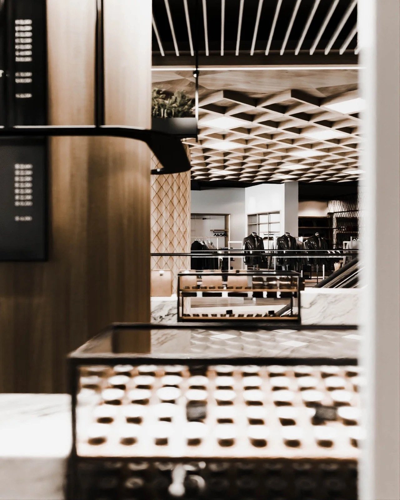 xlms-yau-ma-tei-concept-cafe-4.jpeg