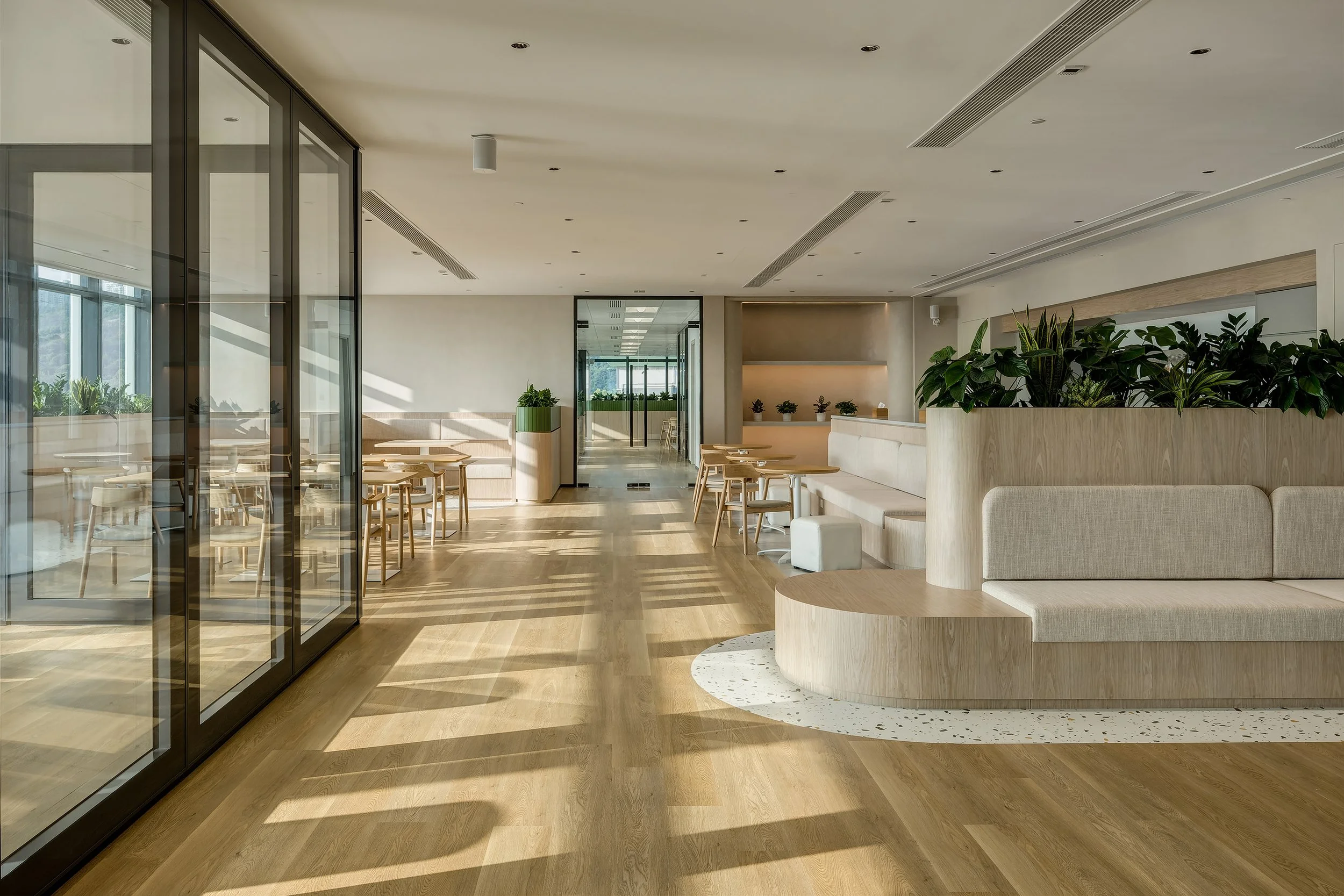 xlms-Lojel-office-32.jpg