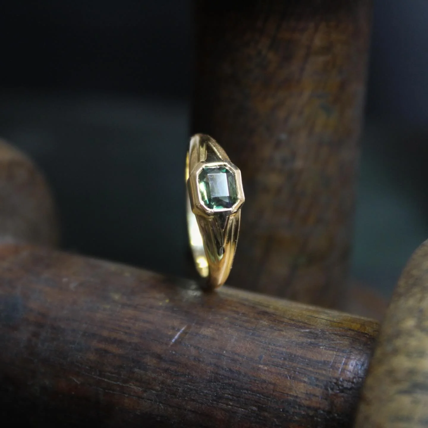 Being able to make this piece was the highlight of my 2024

An 18ct gold and teal sapphire engagement ring for one of my best friends @rubylanigan I absolutely adore this piece 

CAD by @harriette_jewellery , I&rsquo;m so glad we got to make this rin