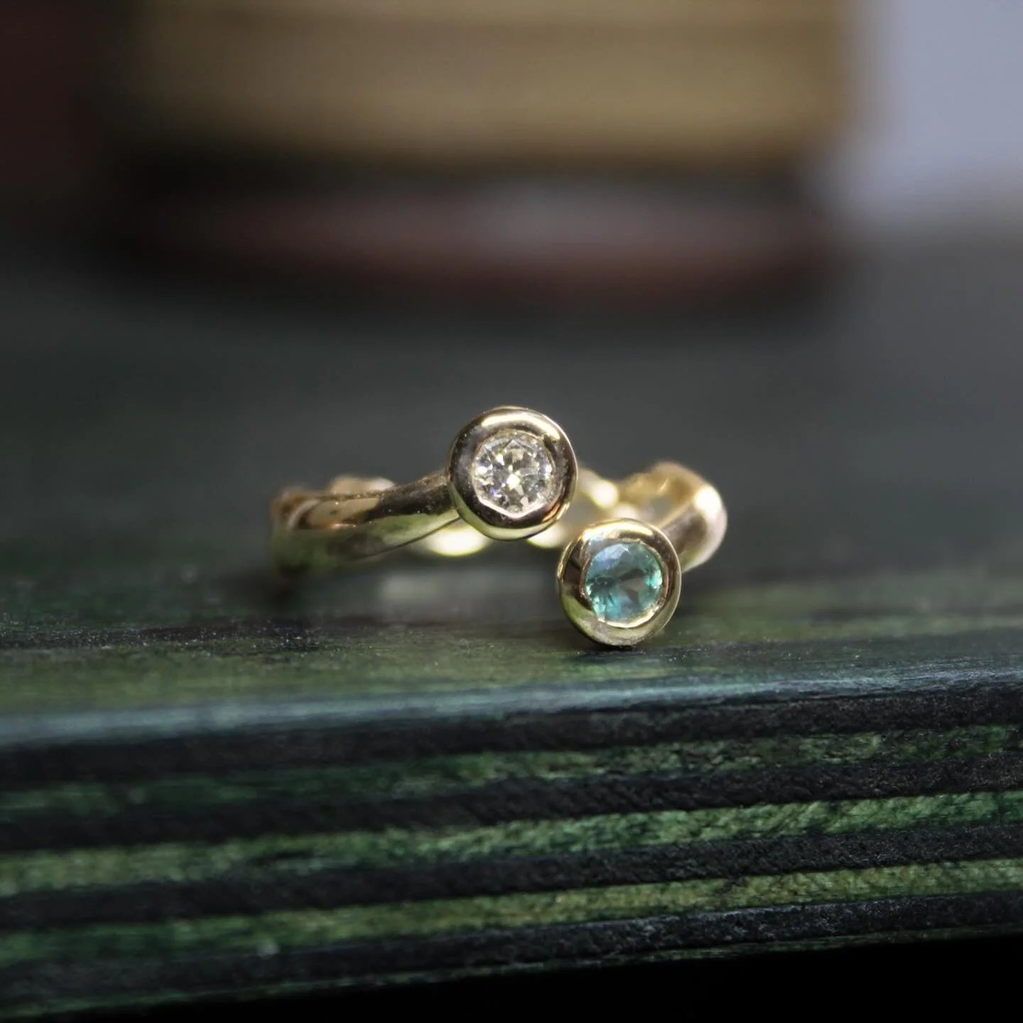 Sentimental commission made last year, featuring a diamond and alexandrite representing two birthstones and a meaningful woven design in the back of the ring all in solid 9ct gold

Such an honour creating this piece for my client ⭐️