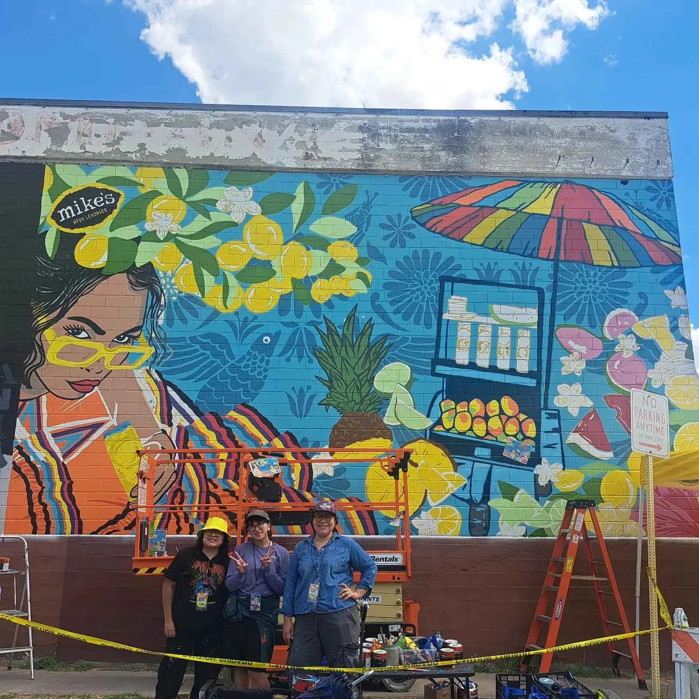 Assisted Mural for SASAI with Maria and Manola
Lead Artist Maria and Manola